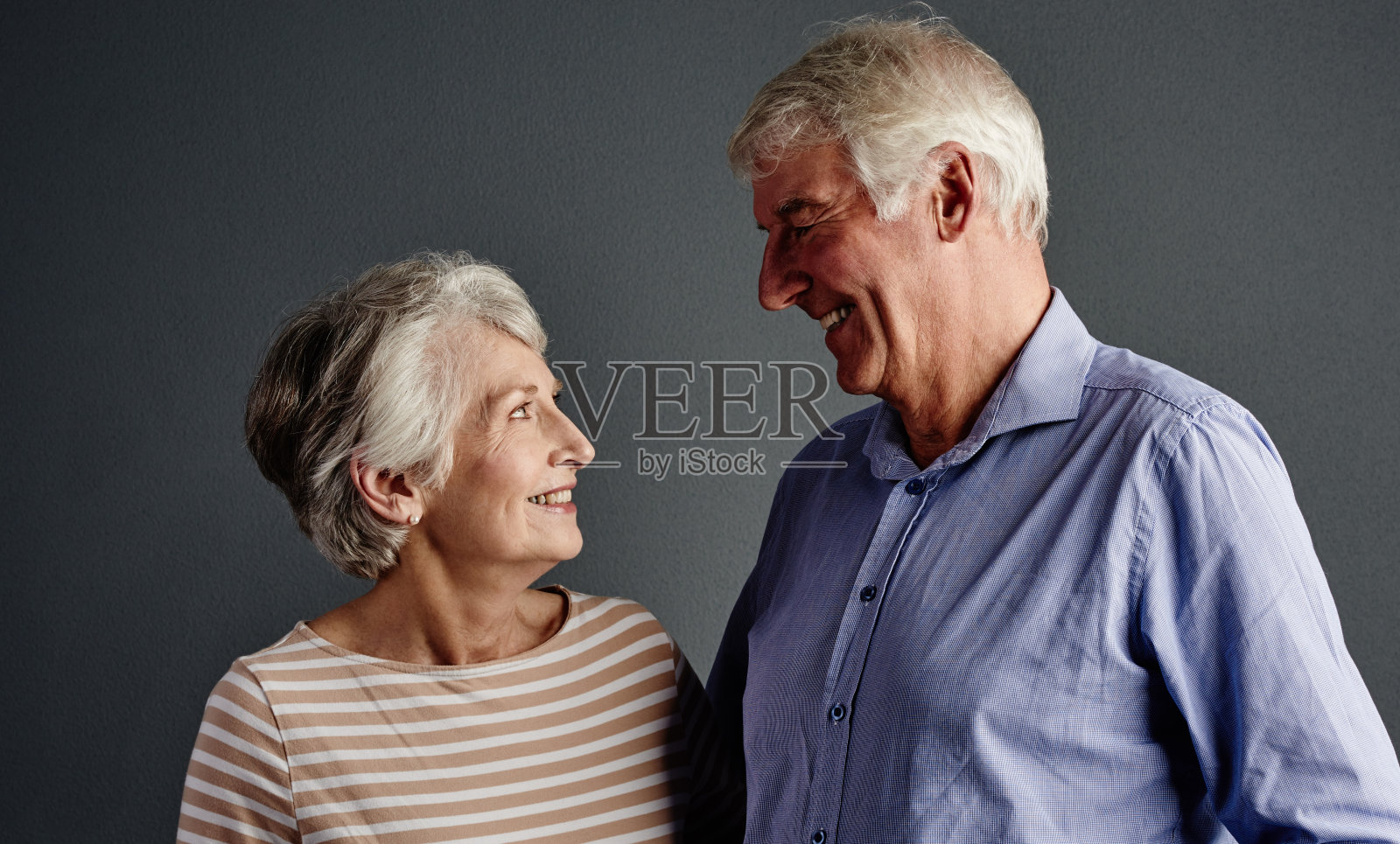 我发誓永远不会离开你……照片摄影图片