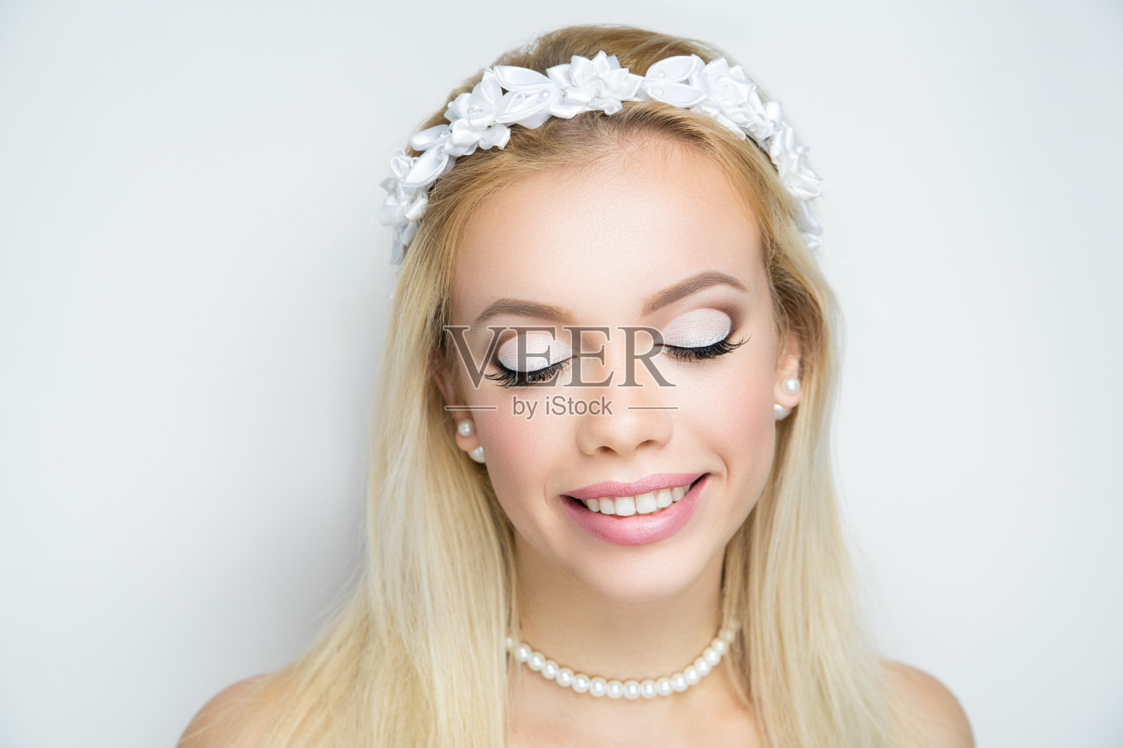 年轻美丽的女人肖像照片摄影图片