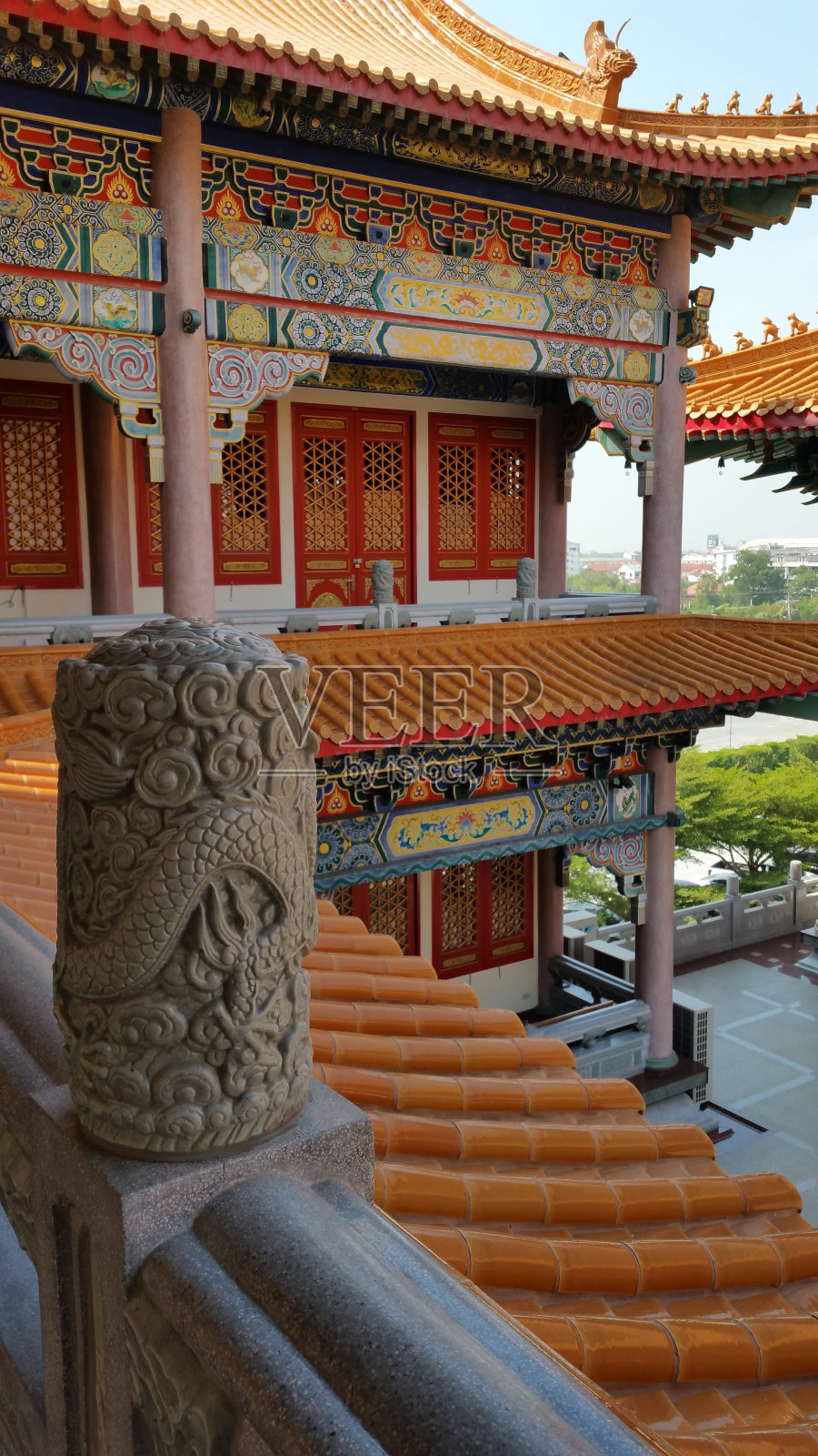 中国丰富多彩的殿。照片摄影图片