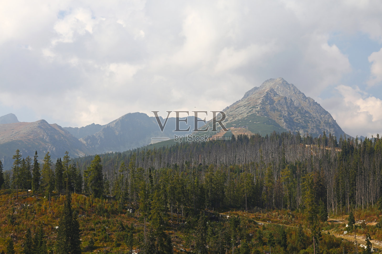 山对天空的风景照片摄影图片