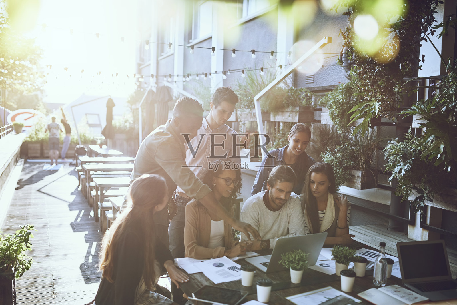 一个团队致力于一个创造性的梦想照片摄影图片