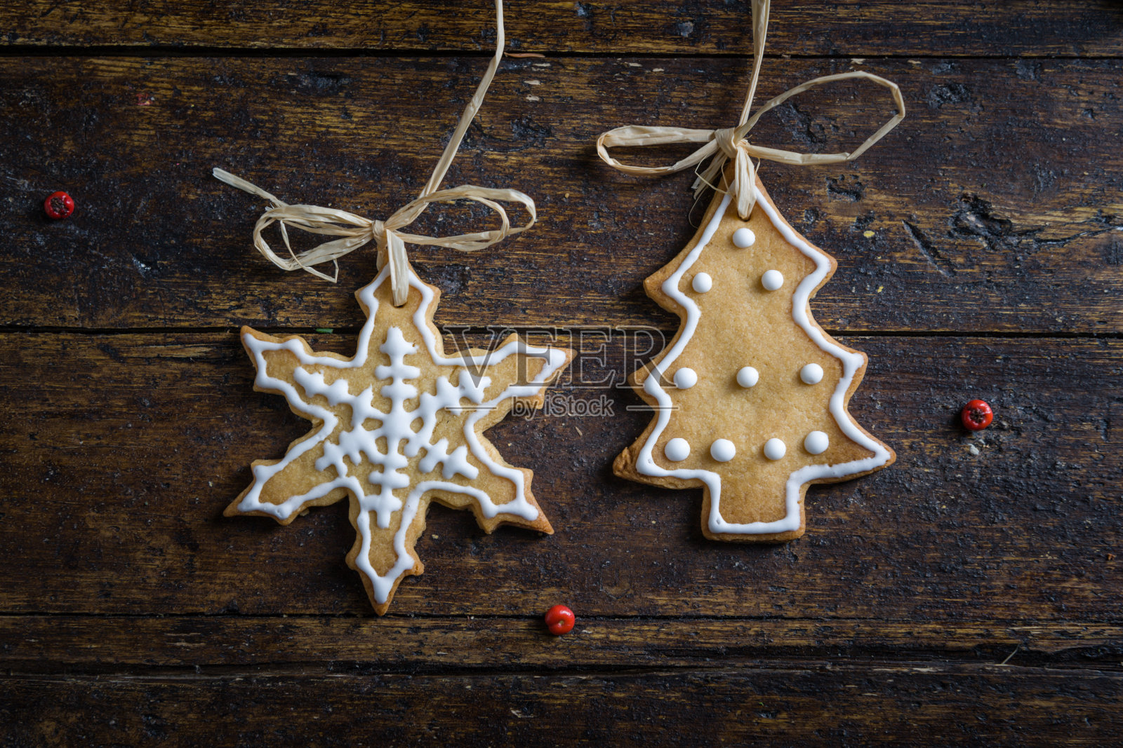 在孩子们的环境中有各种圣诞标志的饼干照片摄影图片