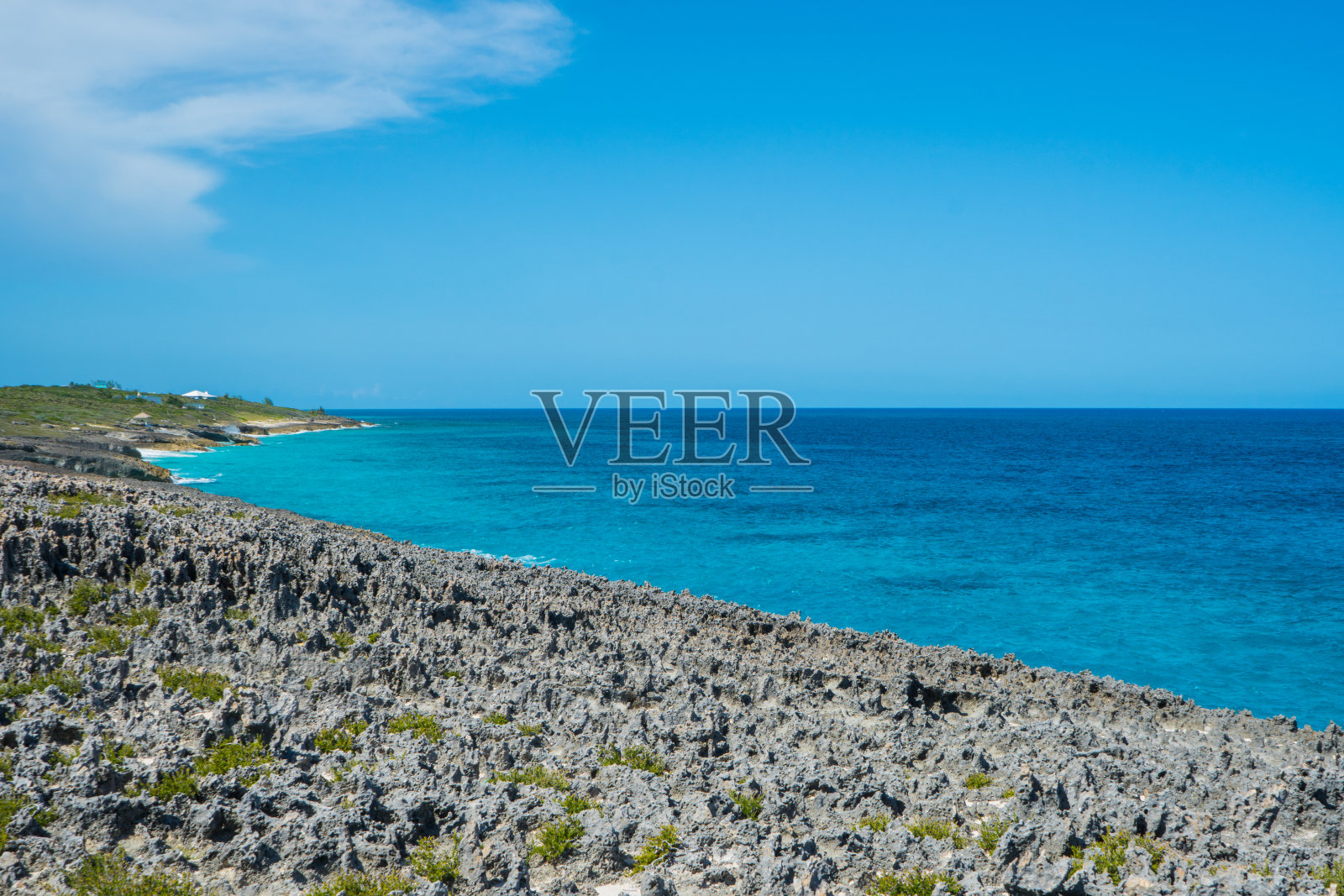 巴哈马阿巴科岛的落基海岸线照片摄影图片