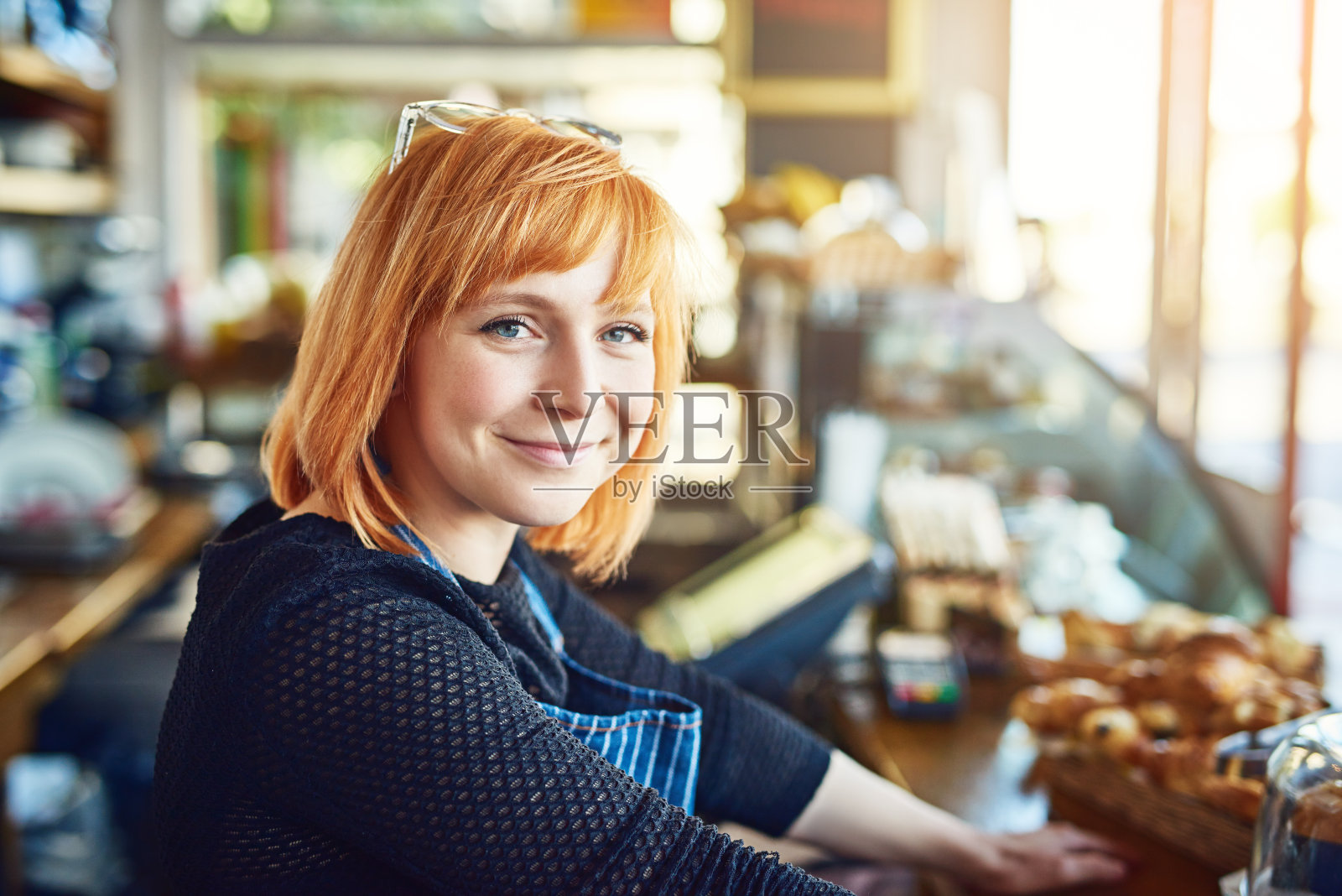 在这里你总是能得到微笑的服务照片摄影图片