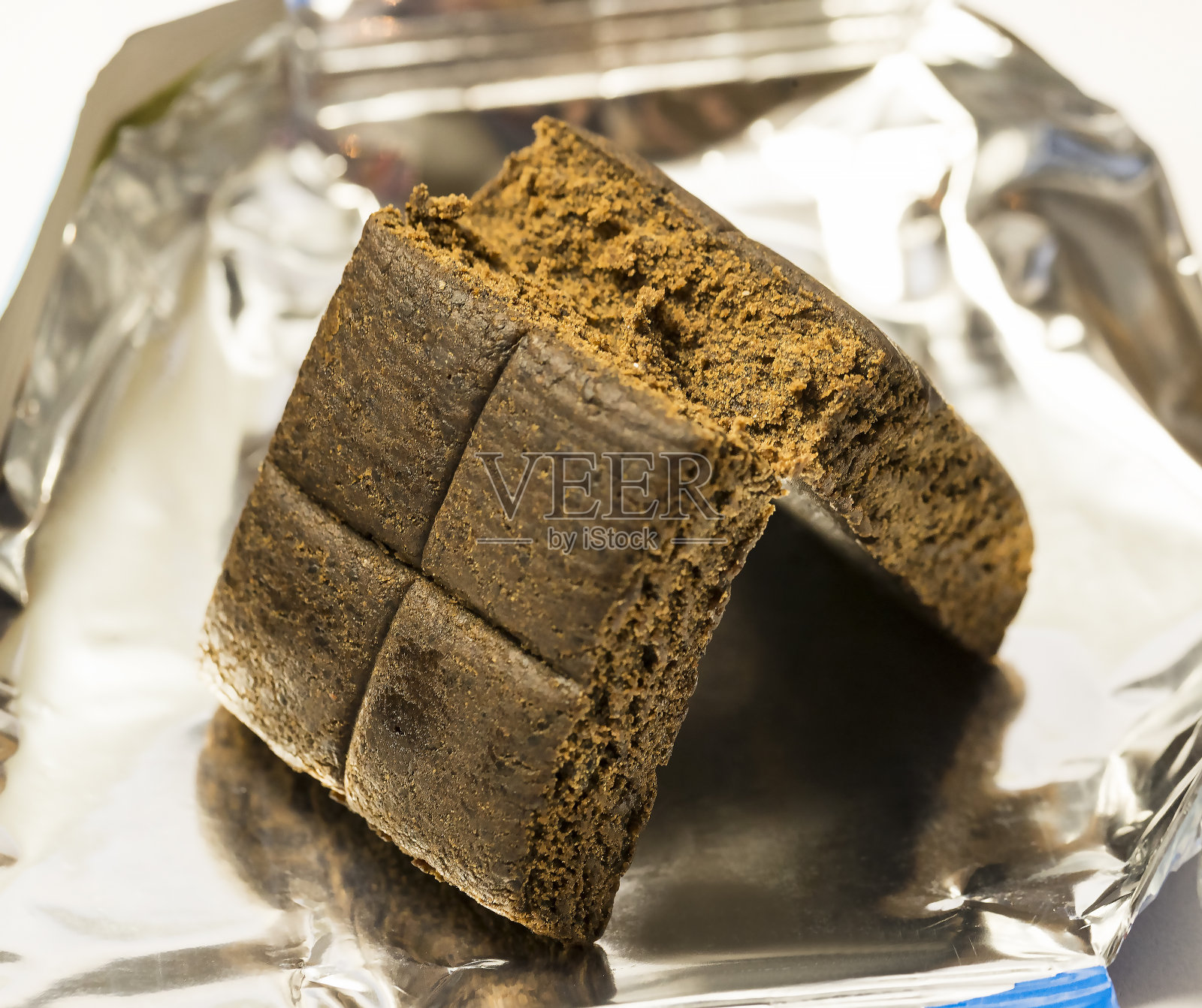 白色背景上有医用血原照片摄影图片