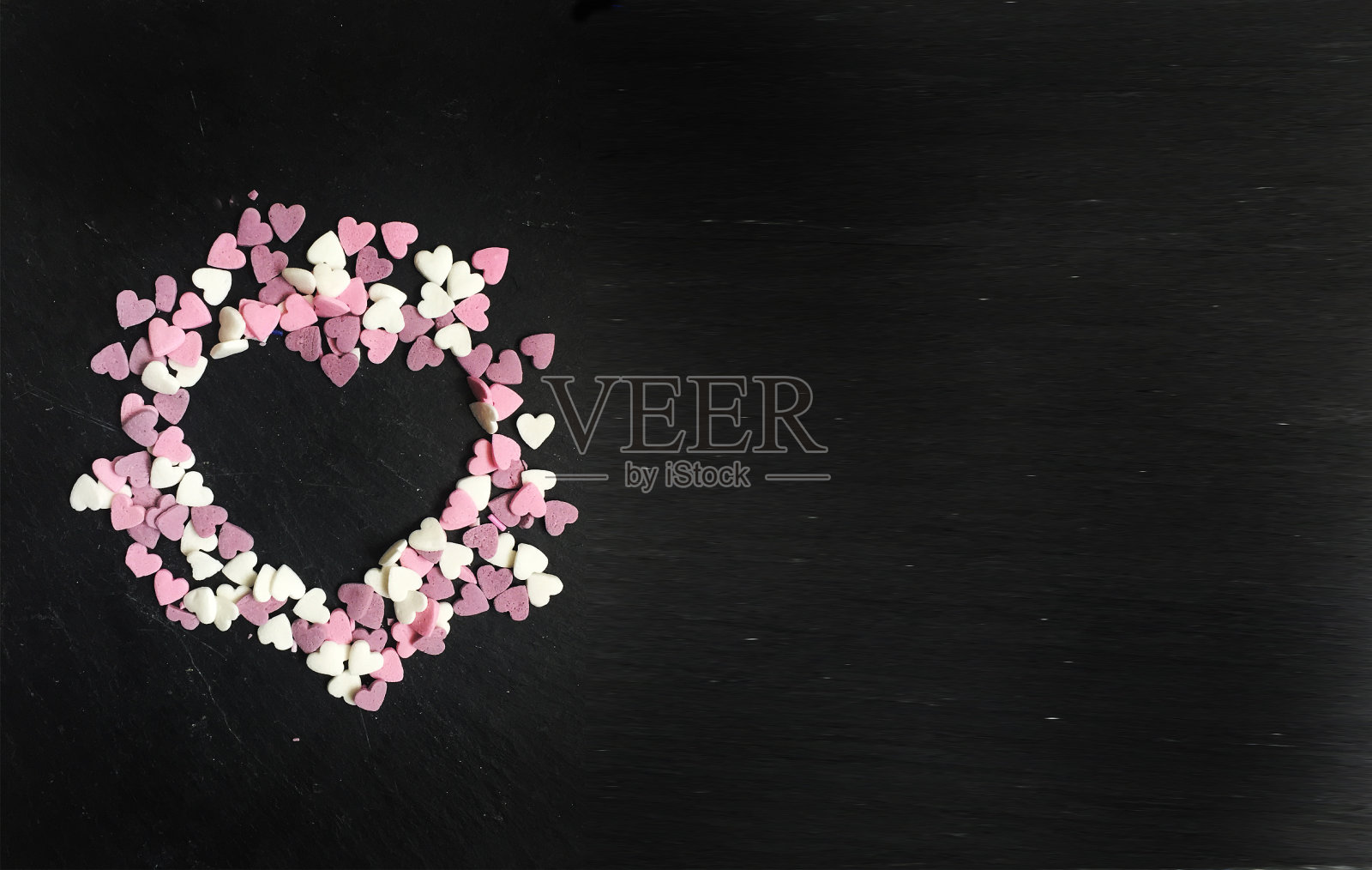 情人节心形的粉色和白色糖果照片摄影图片
