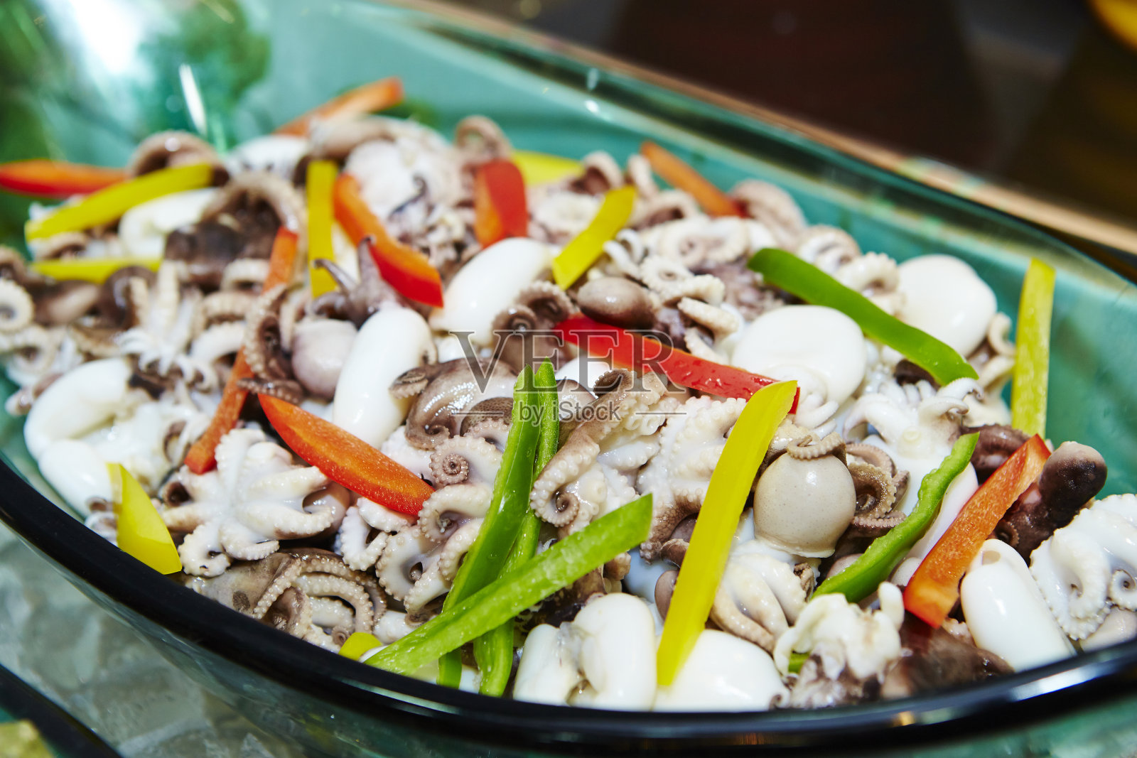 煮熟的小章鱼照片摄影图片