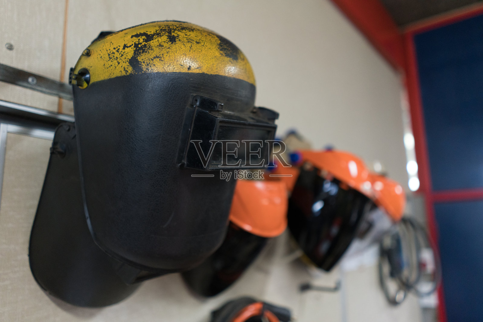 车间防护口罩照片摄影图片