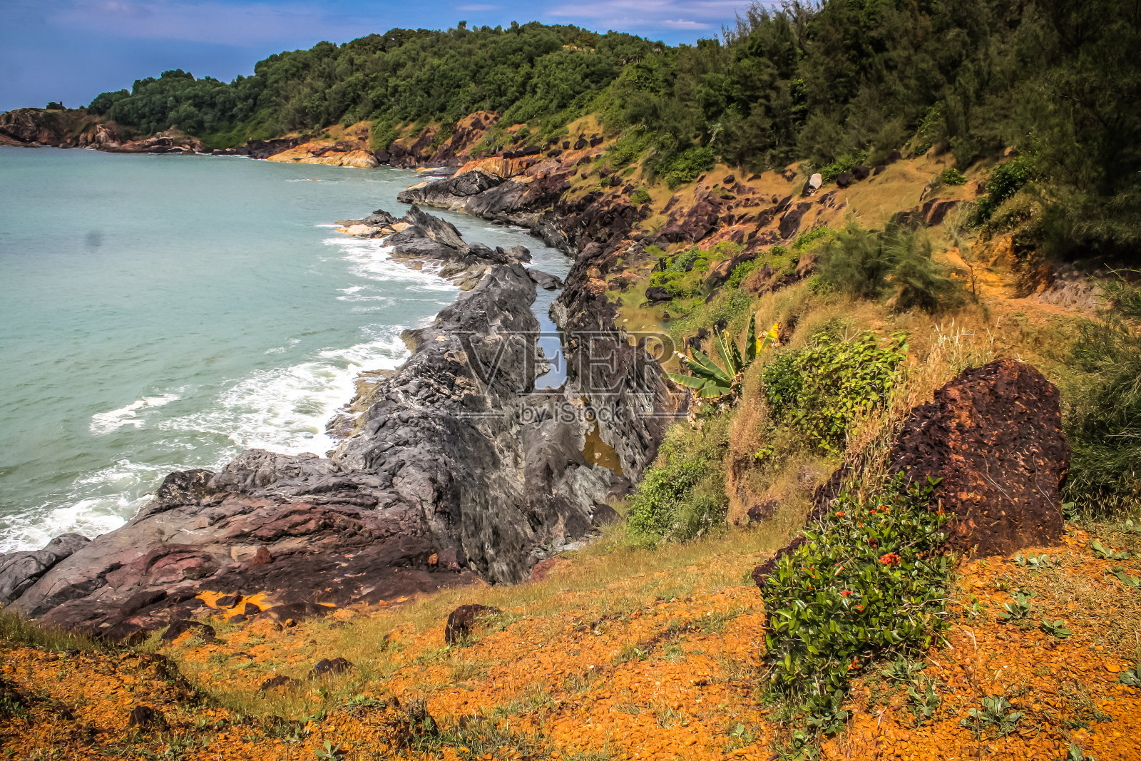 海边岩石的高角度视图照片摄影图片