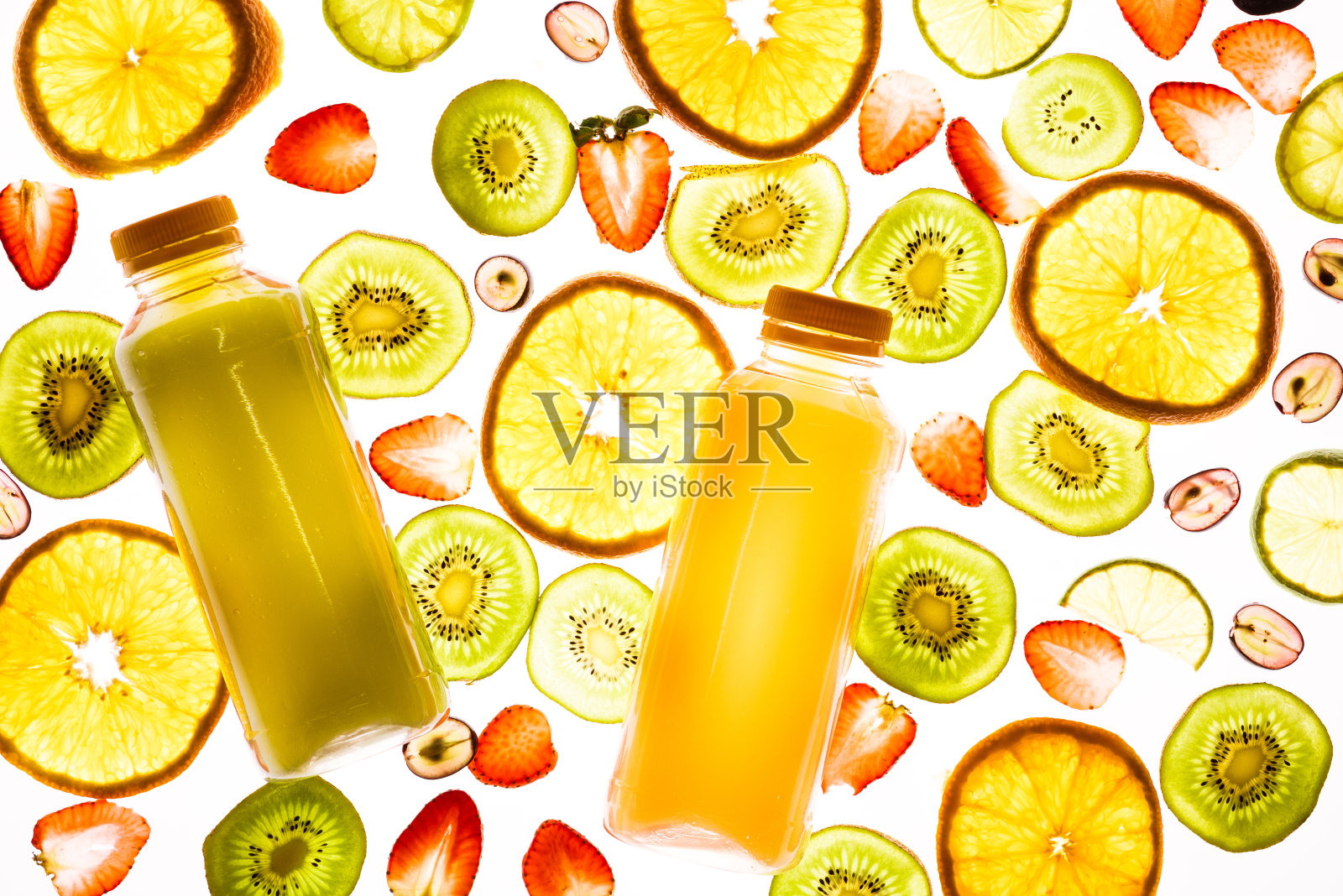 排毒饮料，水果和浆果照片摄影图片