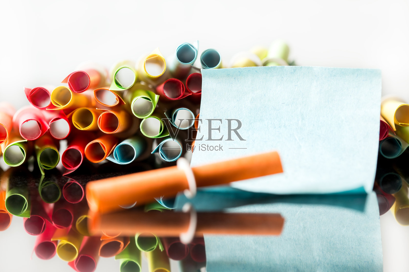 彩色彩票与反思照片摄影图片