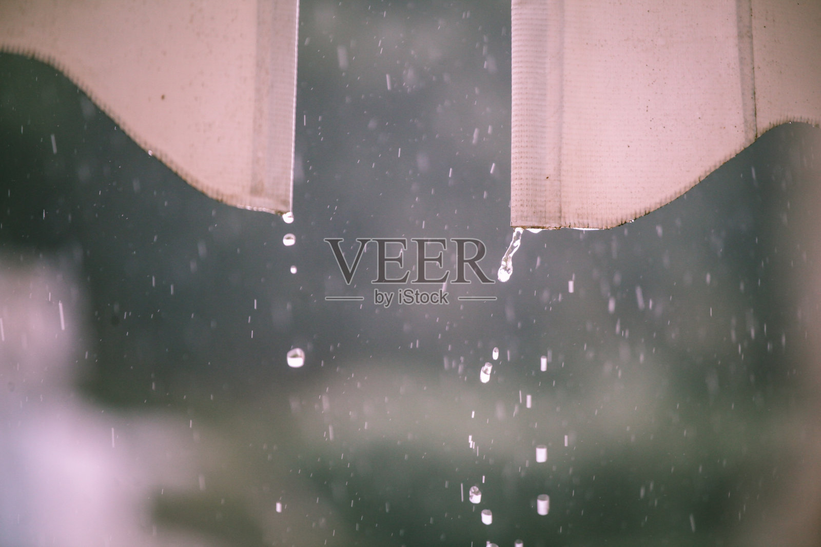 雨滴照片摄影图片