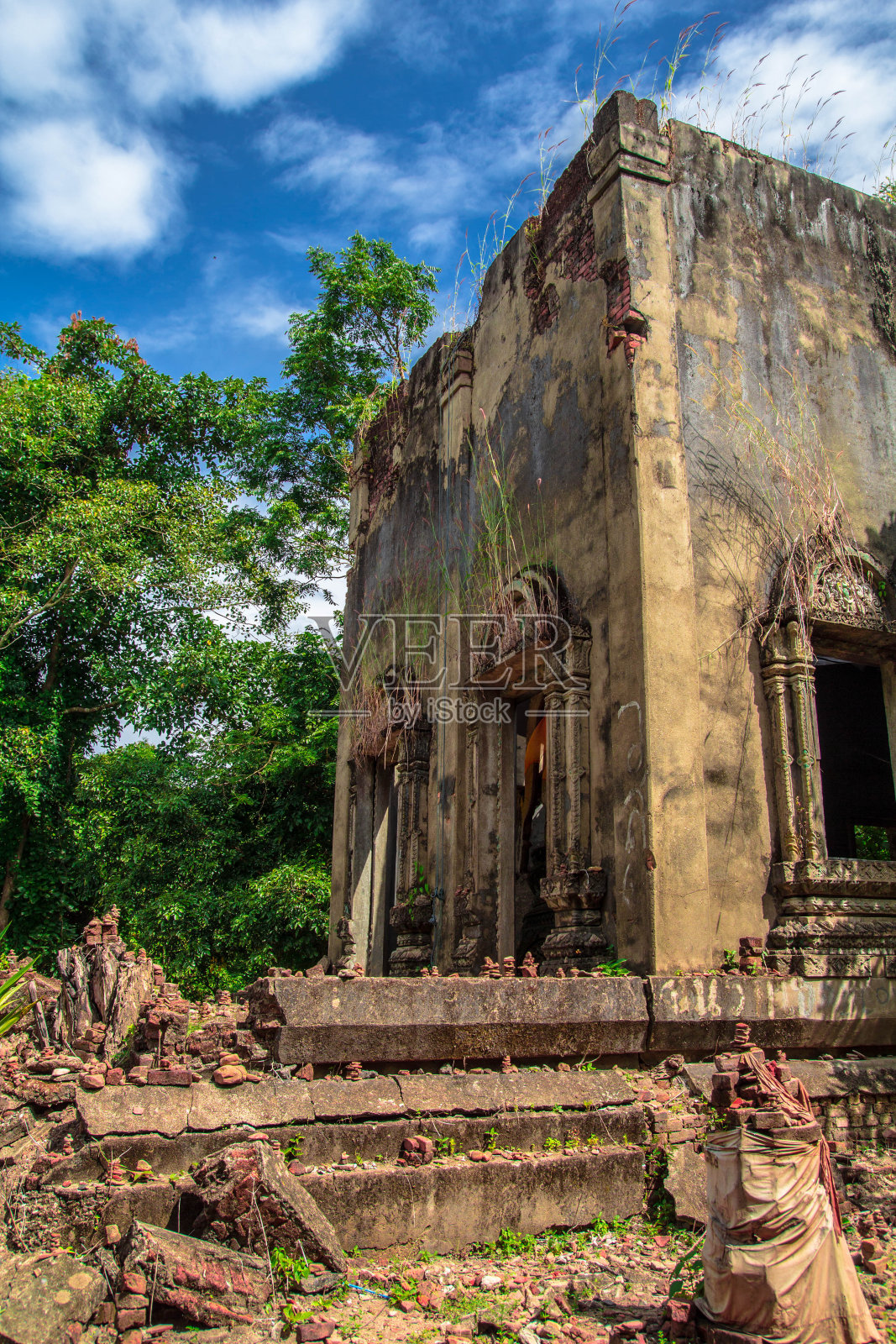 该城市最古老的寺庙缅甸孟古物。照片摄影图片