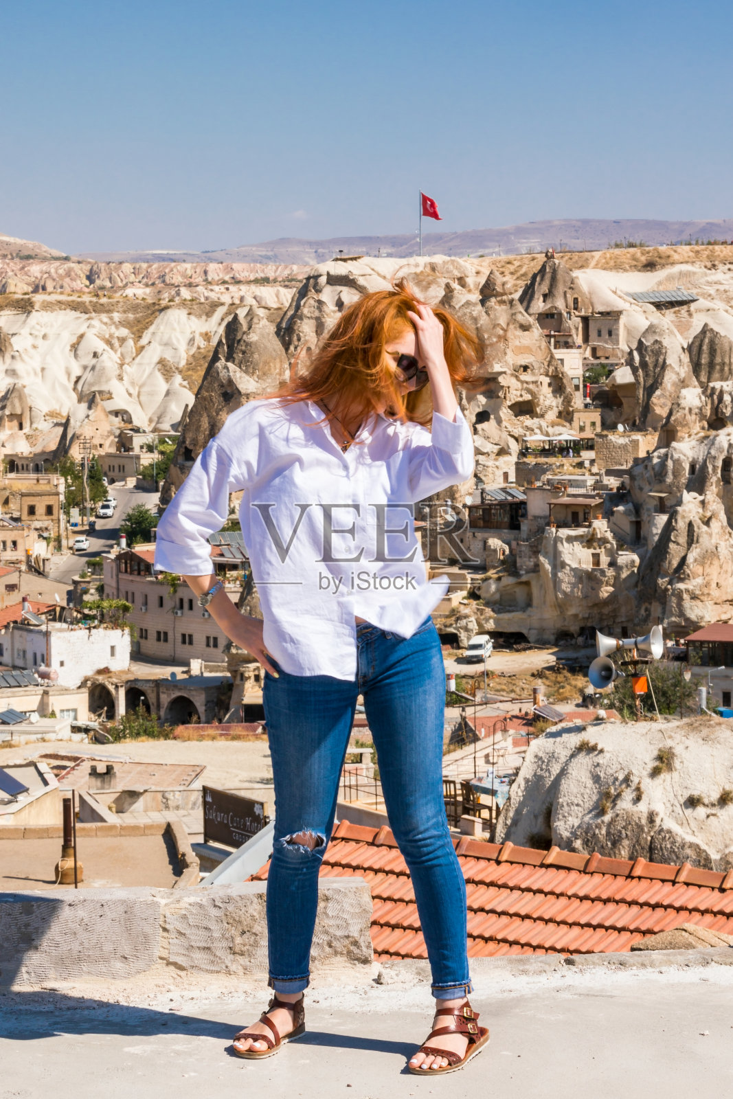 女人在卡帕多西亚照片摄影图片