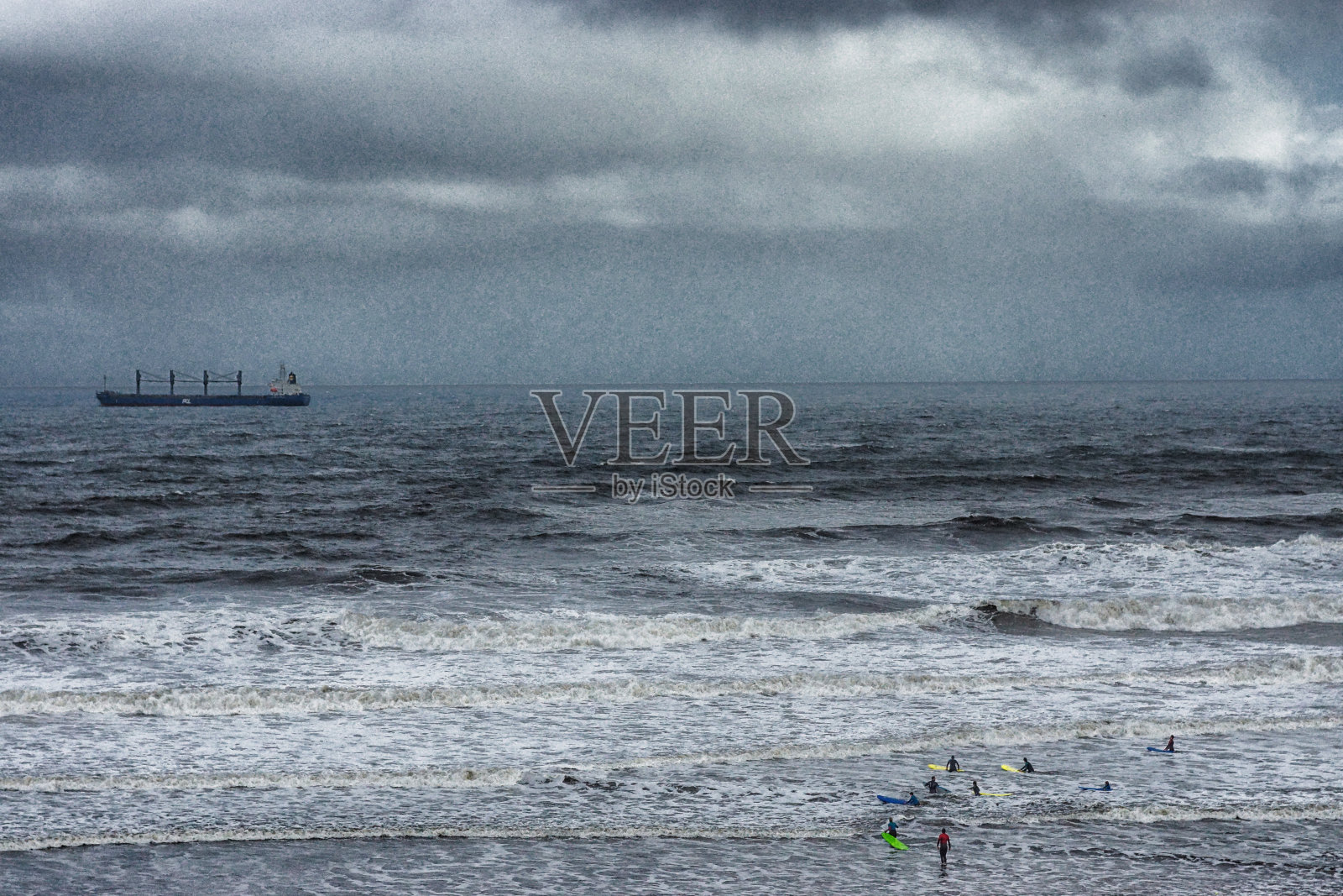 北海及集装箱船照片摄影图片