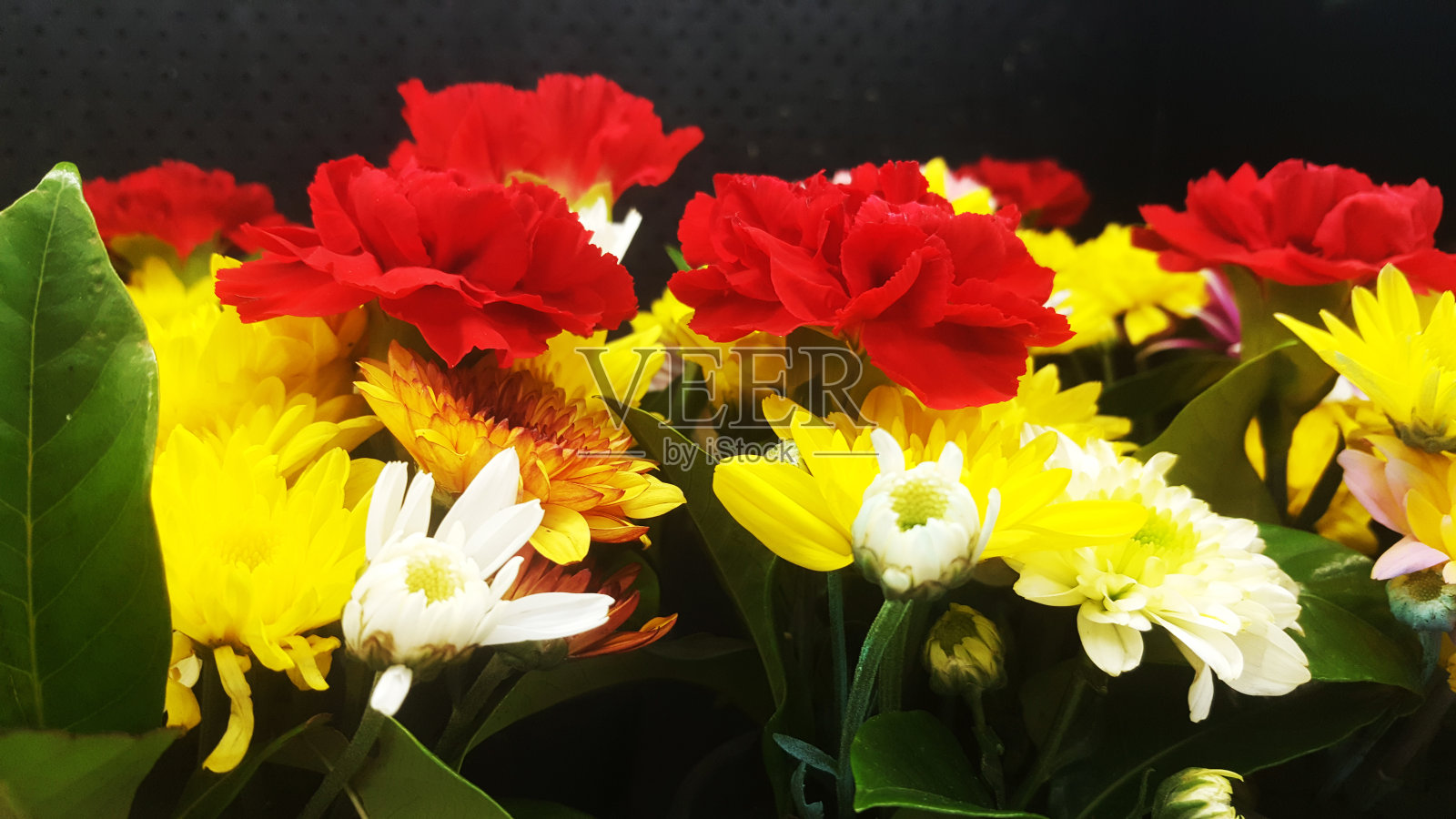 红色，白色和黄色。照片摄影图片