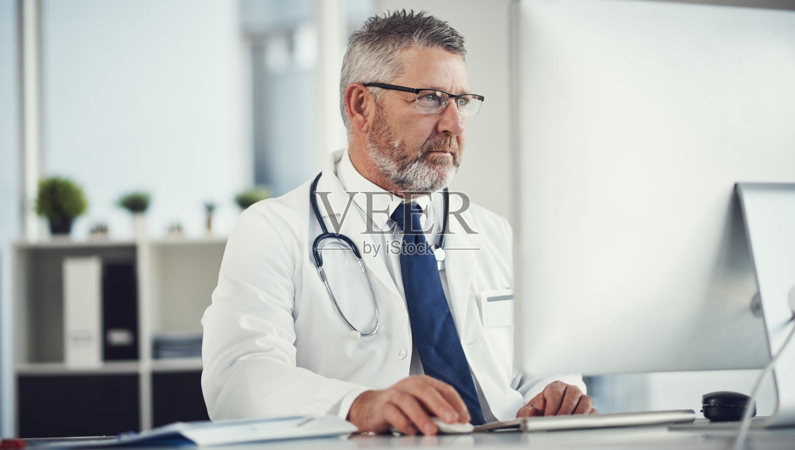 现代医学需要现代技术照片摄影图片