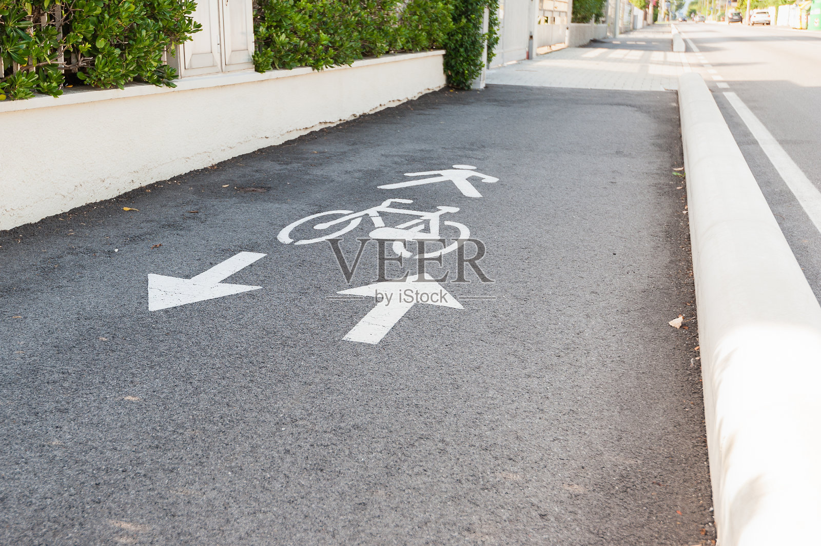 自行车路标和箭头。照片摄影图片