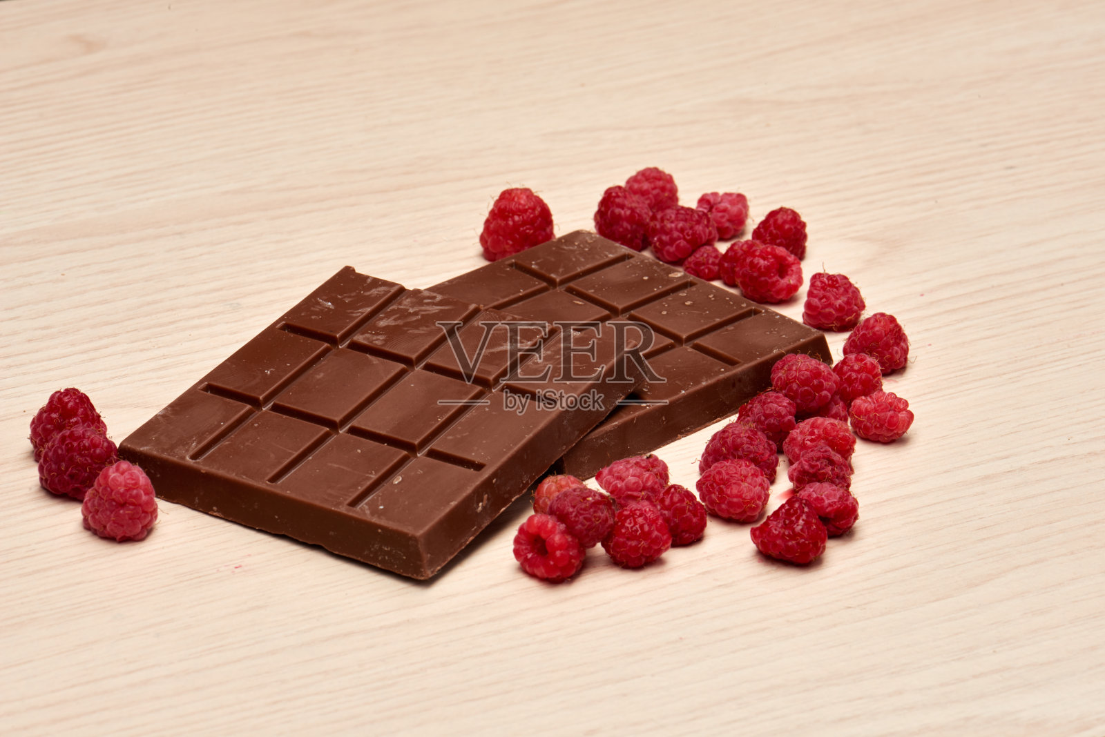 覆盆子和巧克力棕色照片摄影图片