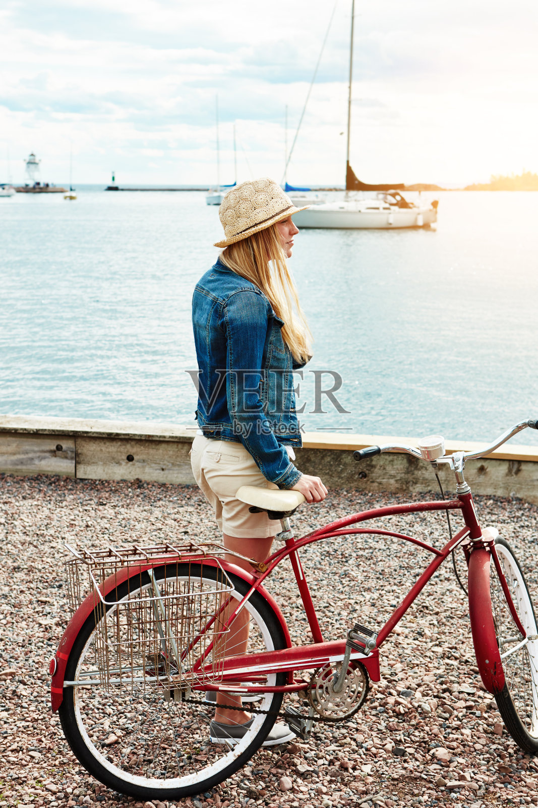 该去骑车了照片摄影图片