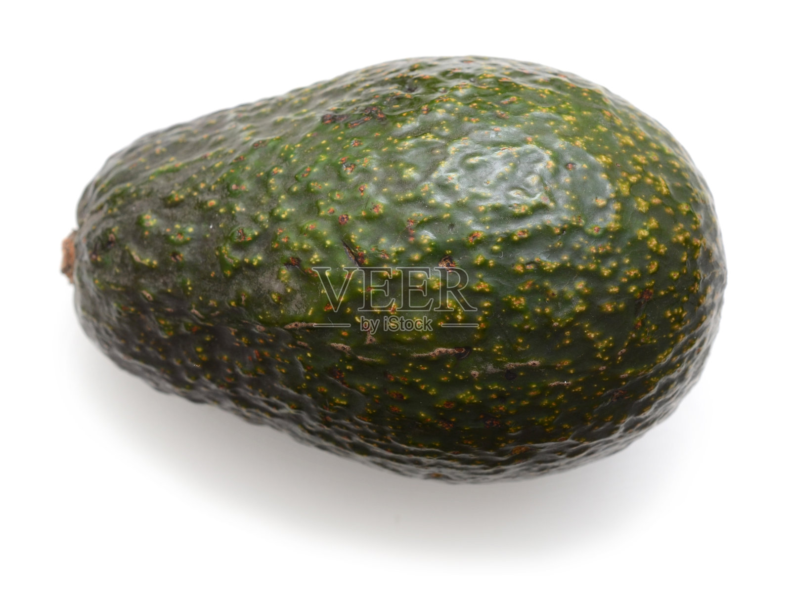 白色背景上分离的成熟鳄梨照片摄影图片