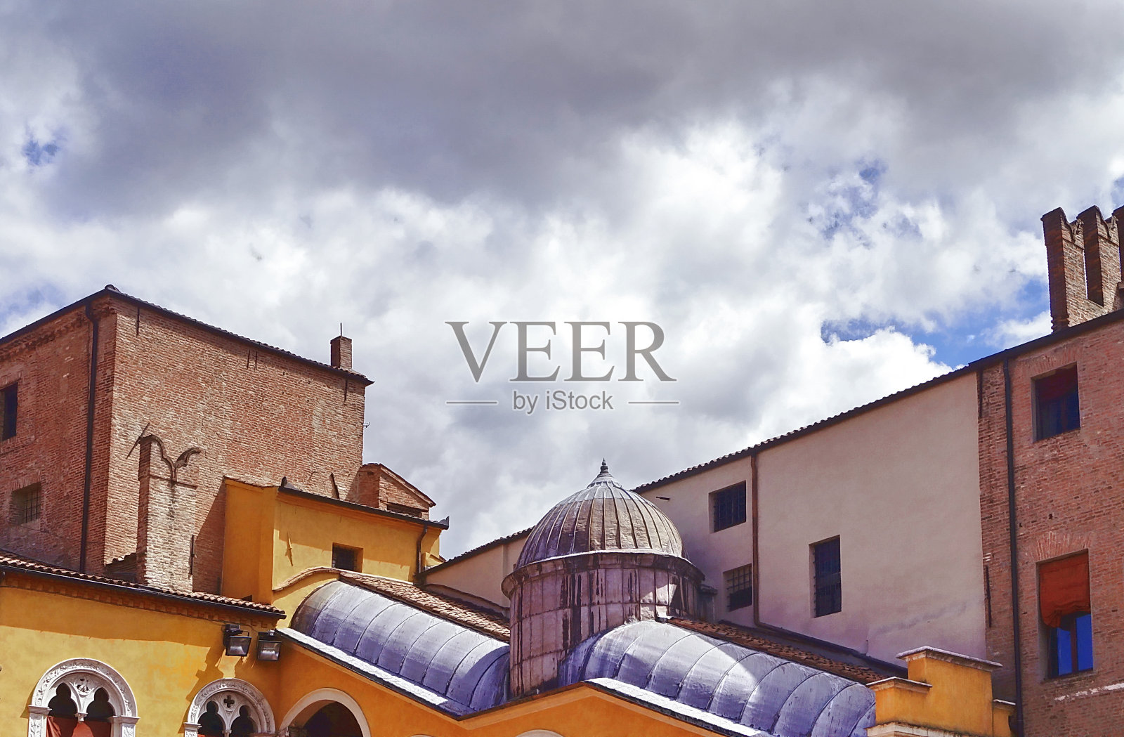 费拉拉公爵庭院的荣誉阶梯照片摄影图片