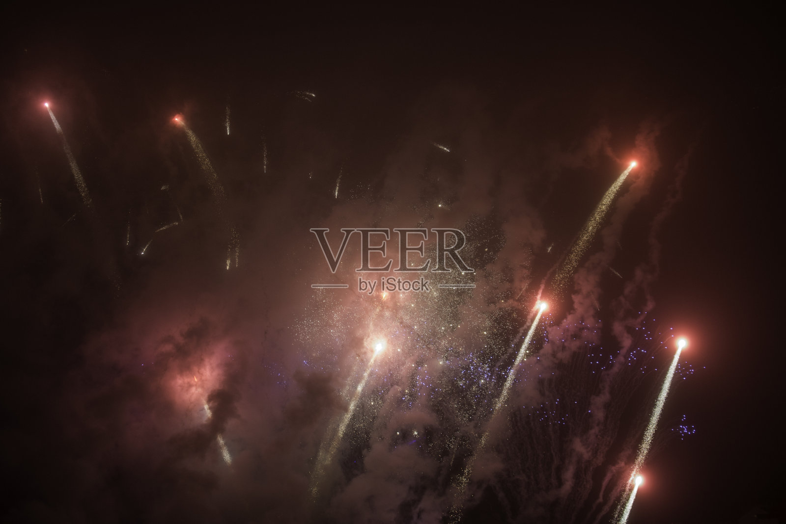 庆祝烟花庆祝新年特写照片摄影图片