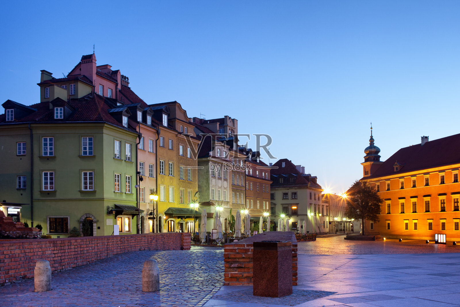 华沙老城的清晨照片摄影图片