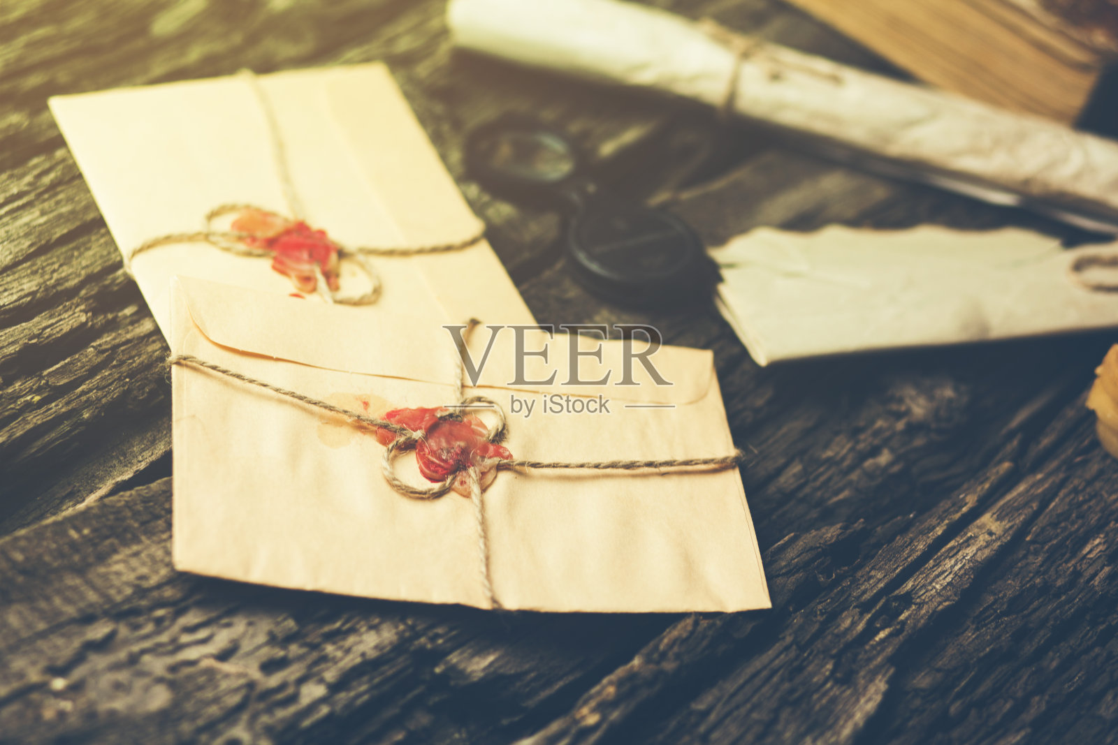 桌上的字母照片摄影图片