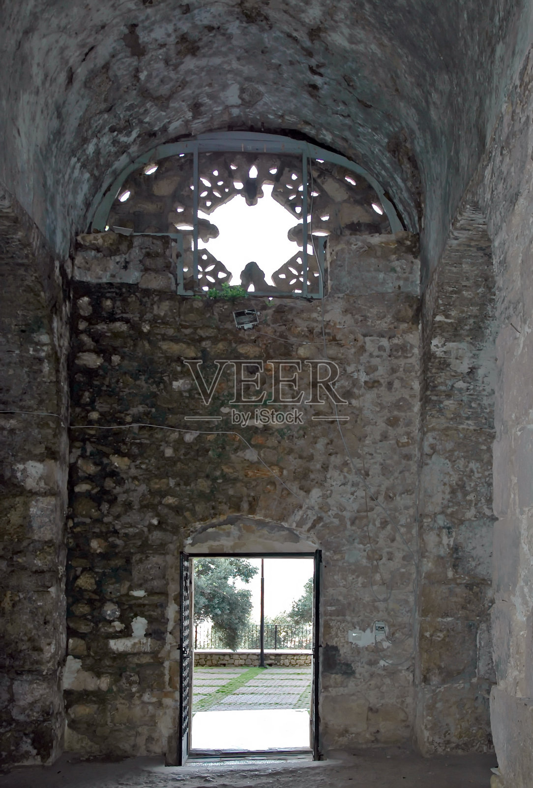 圣皮埃尔教堂照片摄影图片