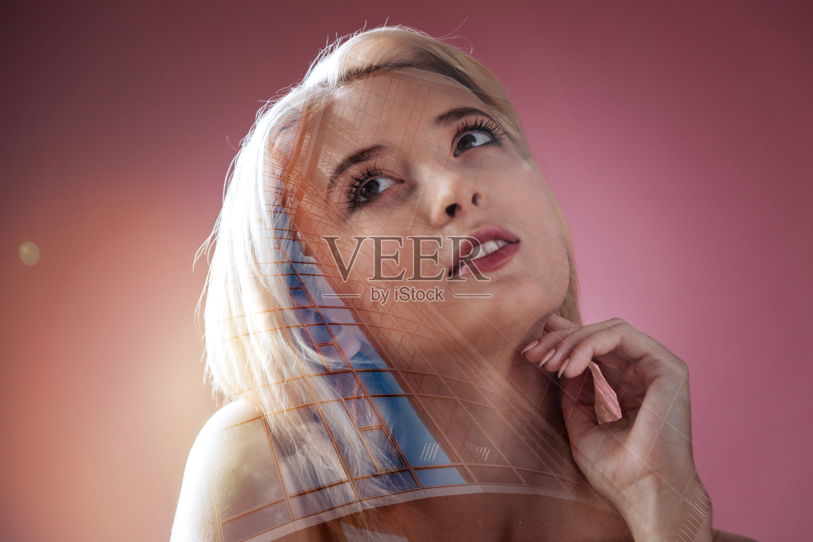 一个美丽的梦幻女人的肖像照片摄影图片