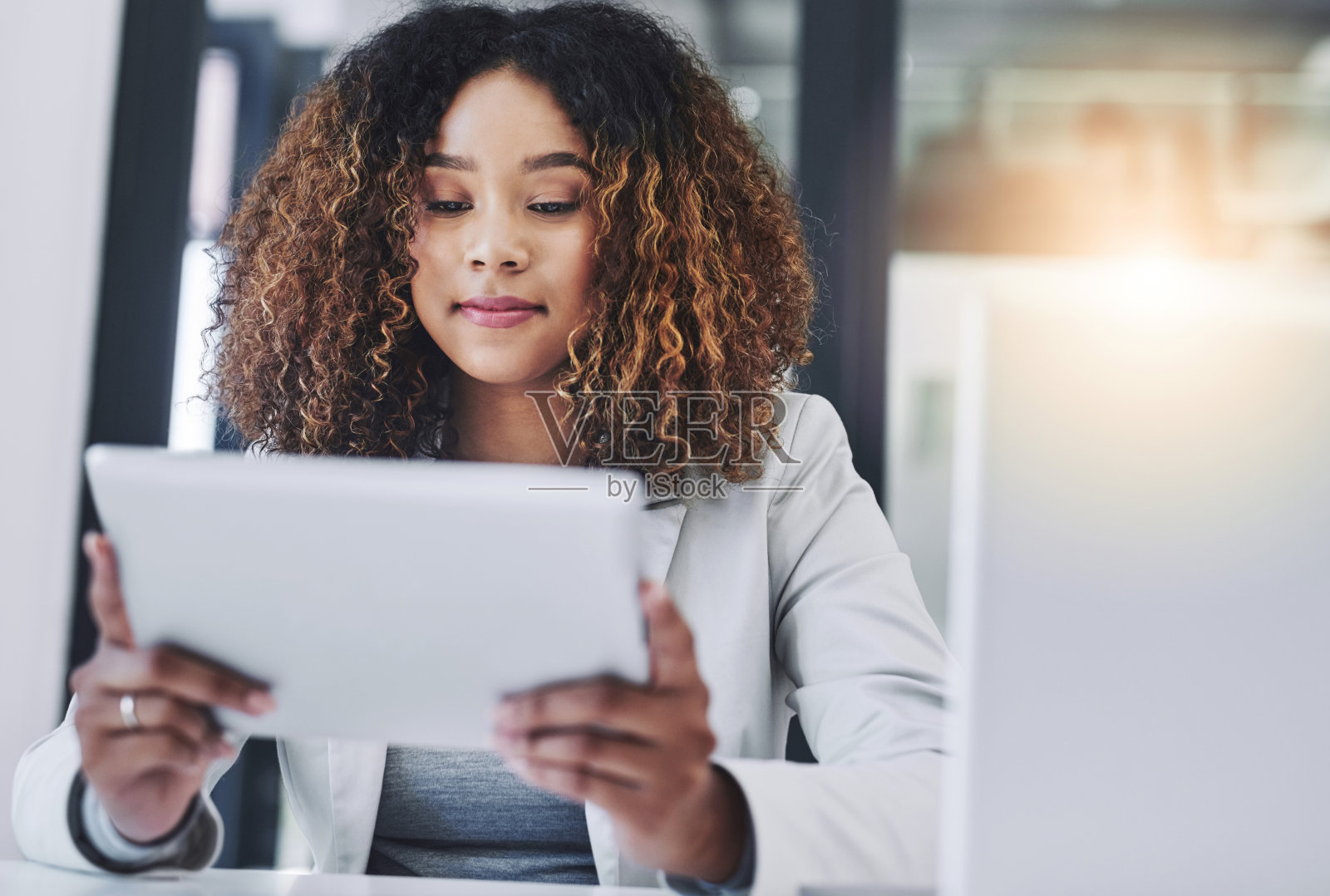 智能工具有许多节省时间的优点照片摄影图片