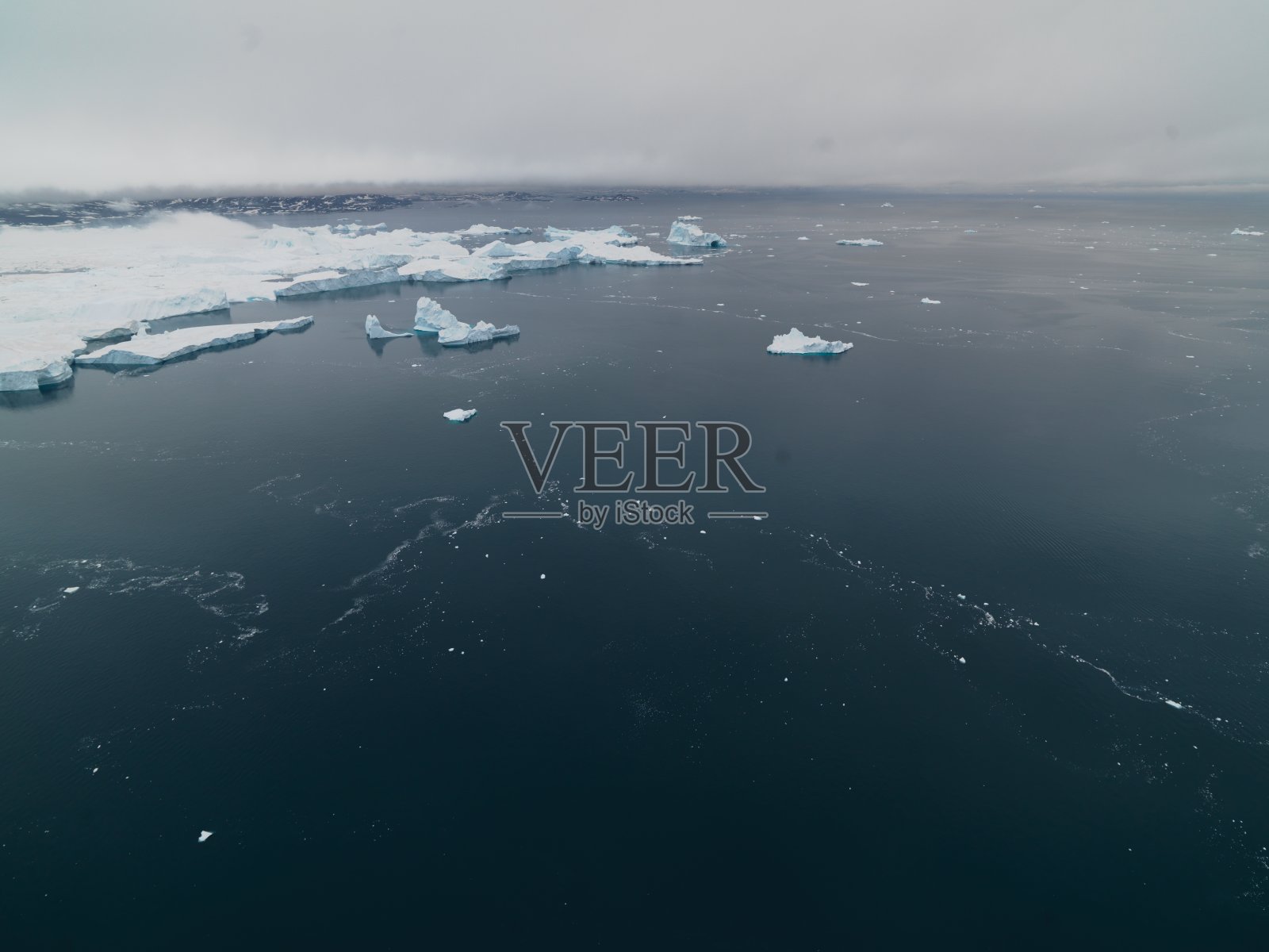 格陵兰岛伊卢利萨特冰峡湾北冰洋冰山航拍照片摄影图片