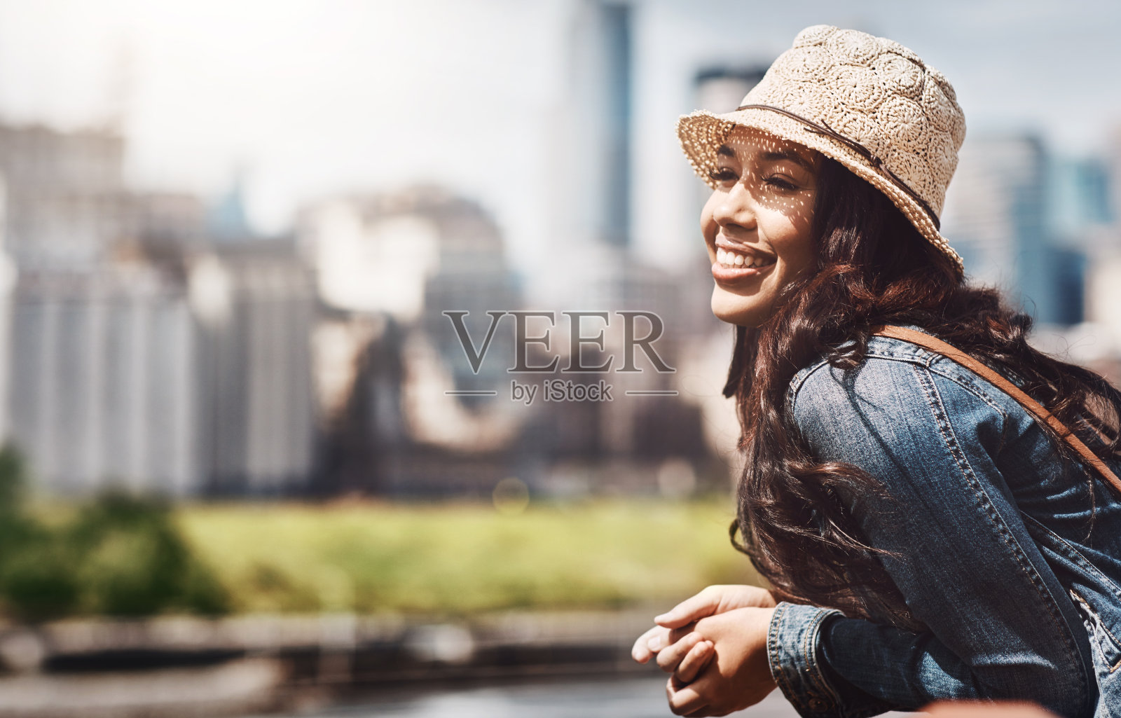 这是解放思想的好方法照片摄影图片