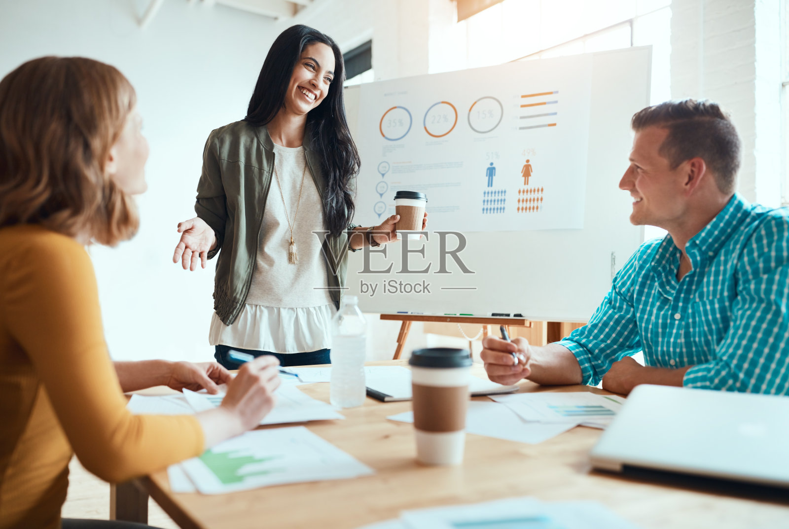 要成为最优秀的人，就要和最优秀的人一起工作照片摄影图片