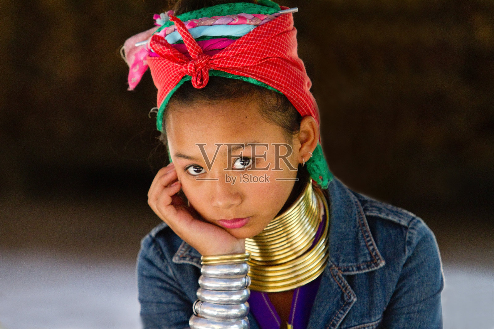 凯伦长脖子女人照片摄影图片