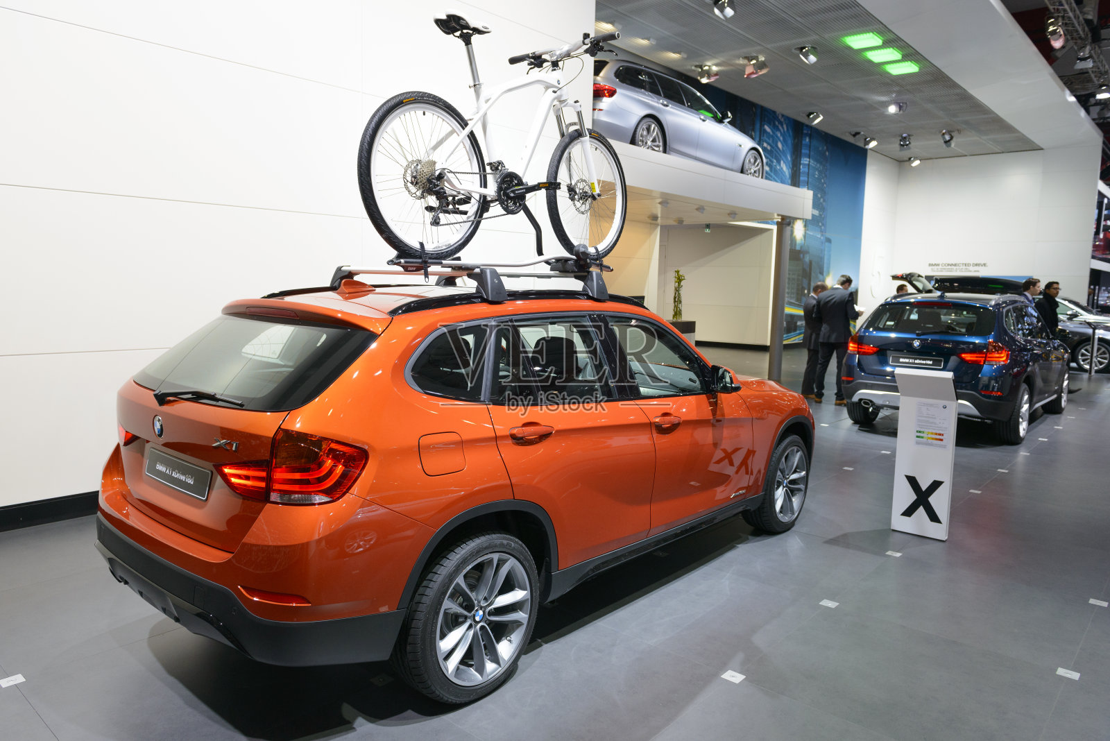 宝马X1照片摄影图片