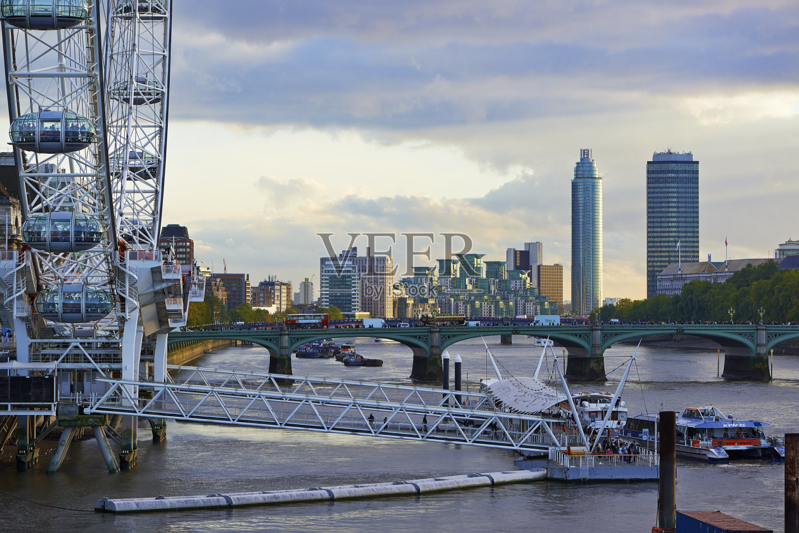 伦敦的天际线照片摄影图片