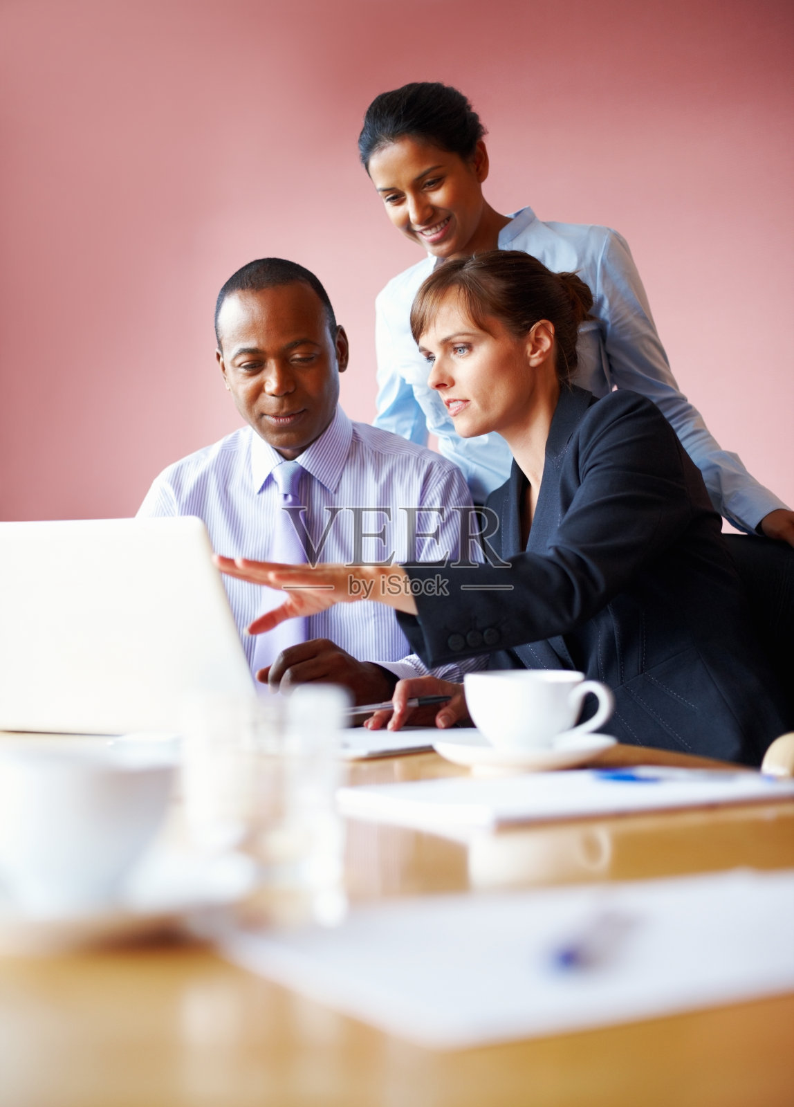 高管讨论选项照片摄影图片