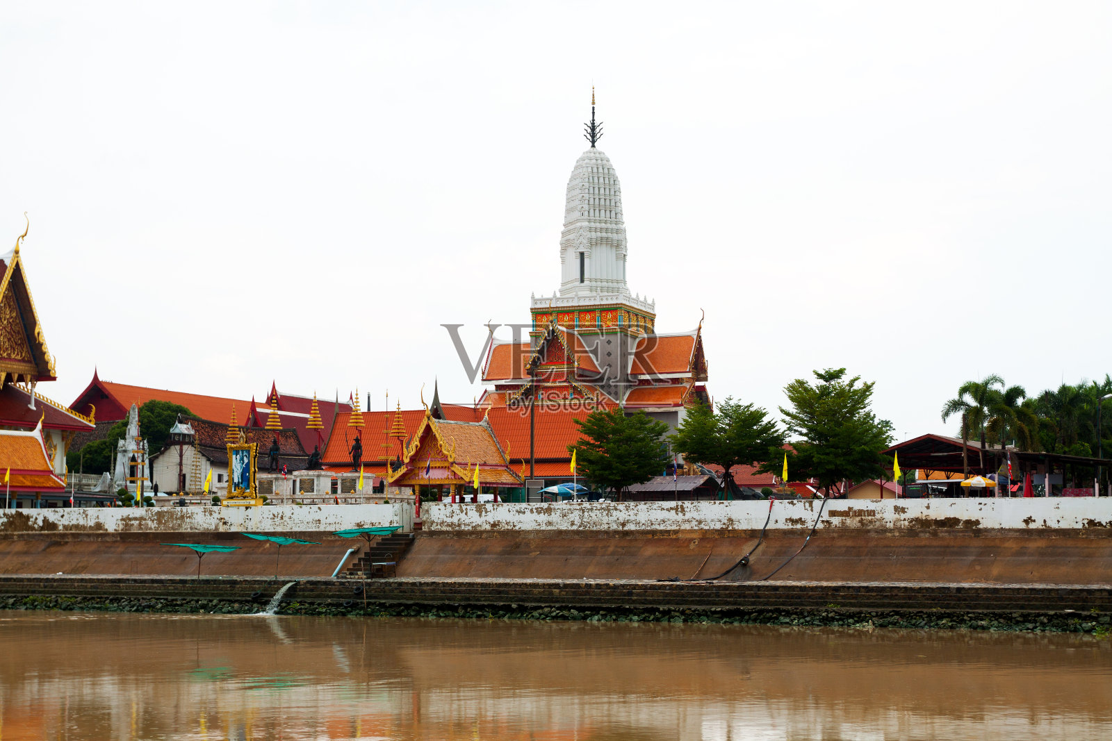 谁是Phutthai Sawan照片摄影图片