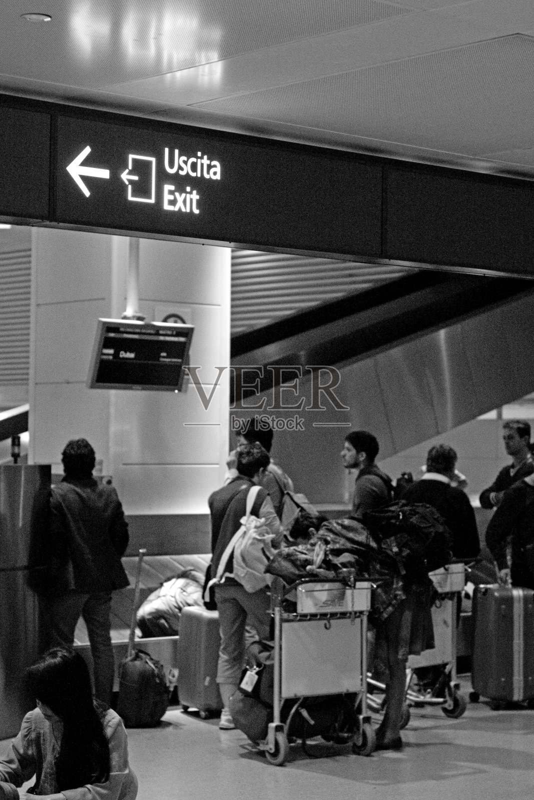 威尼斯机场的出口标志照片摄影图片