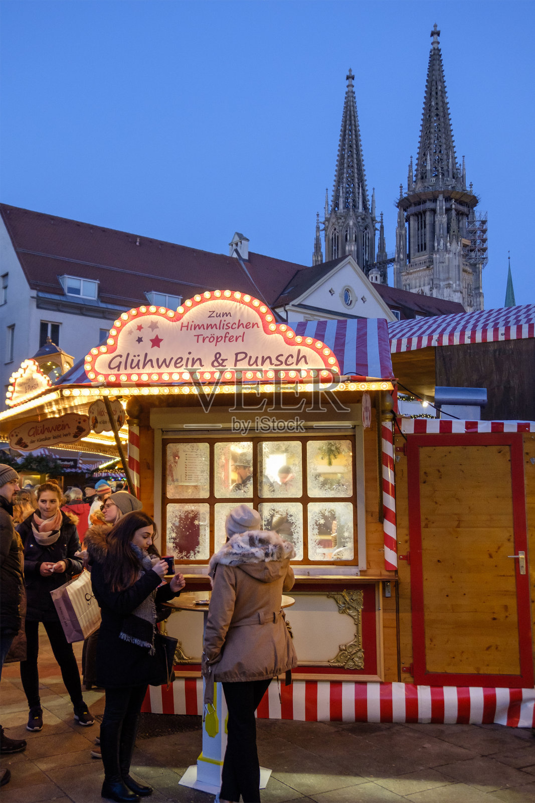 圣诞节的雷根斯堡，新法广场-德国照片摄影图片