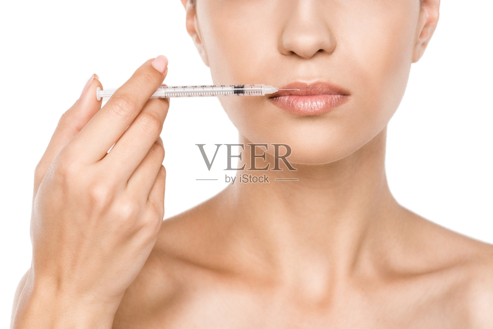 裁剪的美丽的女人使美丽注射的嘴唇，孤立的白色照片摄影图片