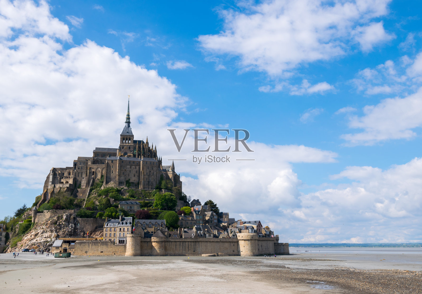 法国诺曼底，西欧，圣米歇尔山田园诗般的全景照片摄影图片