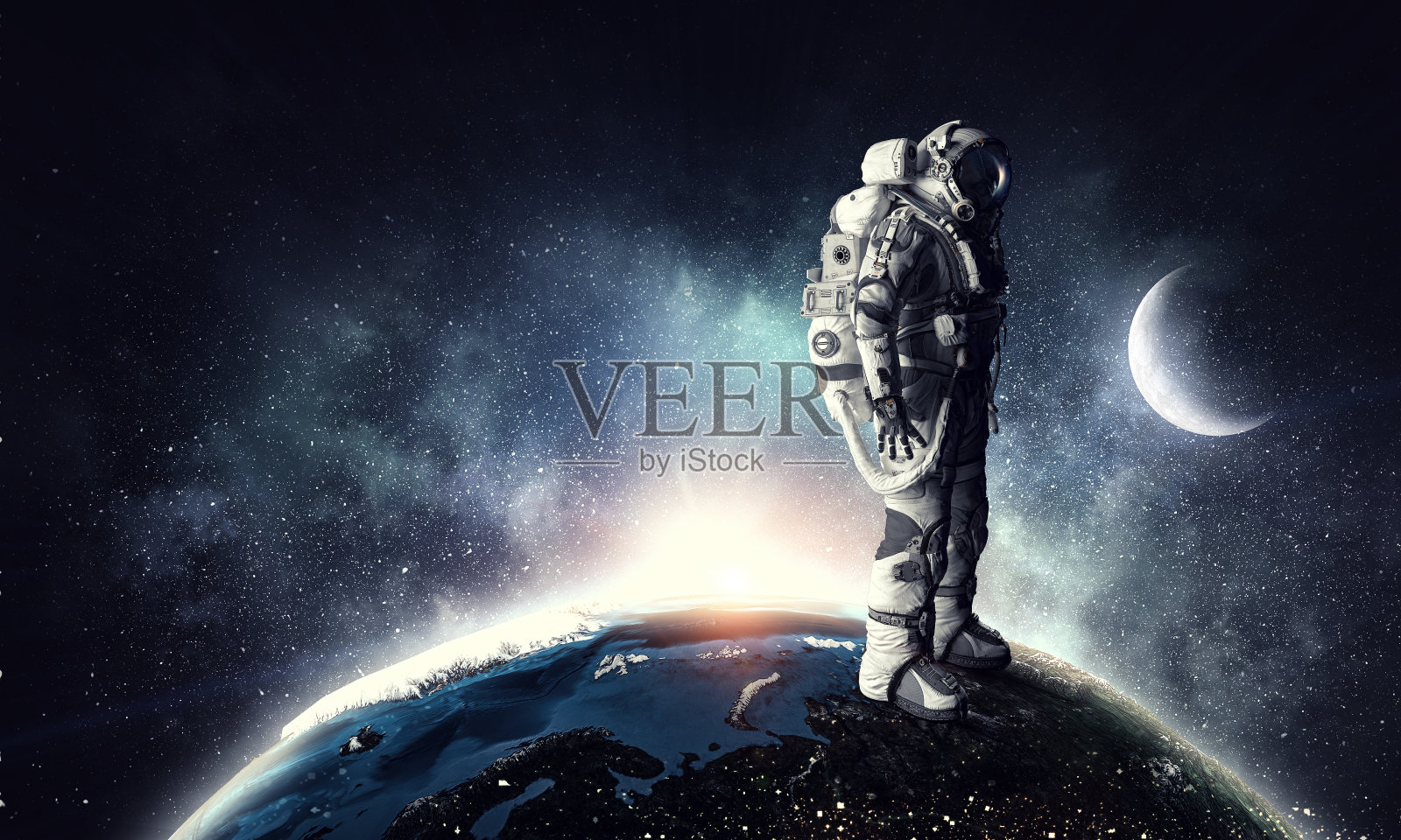 外太空宇航员混合媒体作品照片摄影图片