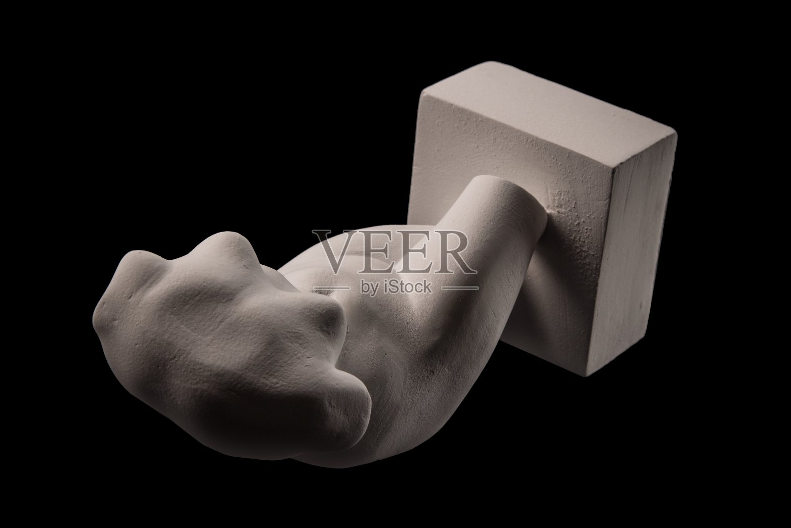 维纳斯的石膏雕像坐落在黑色的背景上照片摄影图片