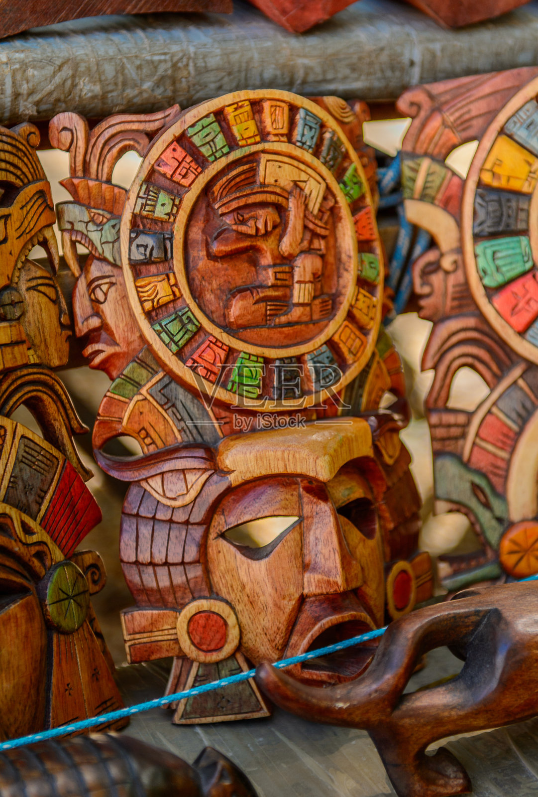 面具，玛雅文明的正宗手工纪念品照片摄影图片