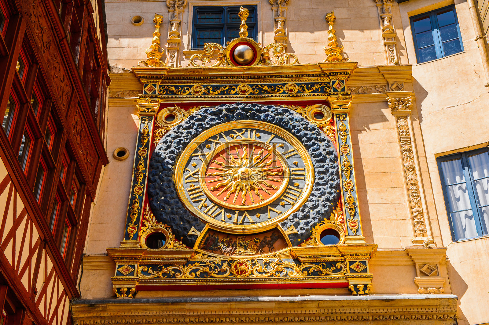 鲁昂的大钟楼，上诺曼底地区的首府和历史上的诺曼底首府照片摄影图片