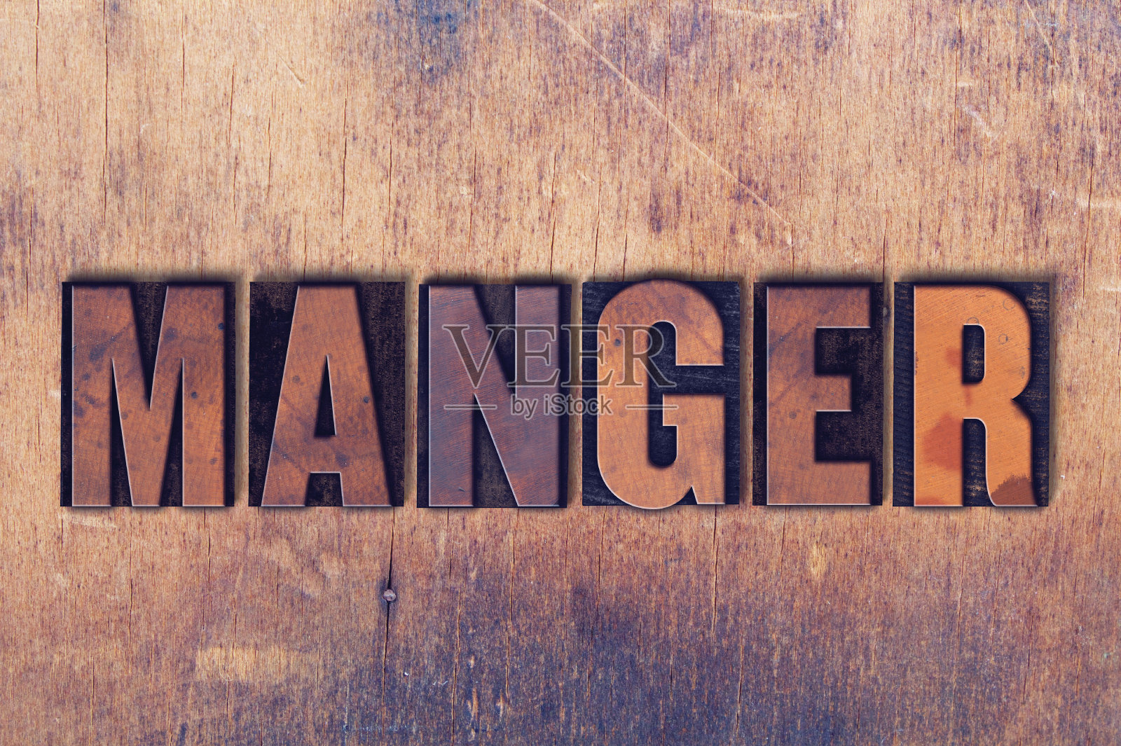 管理主题凸版字在木材背景照片摄影图片