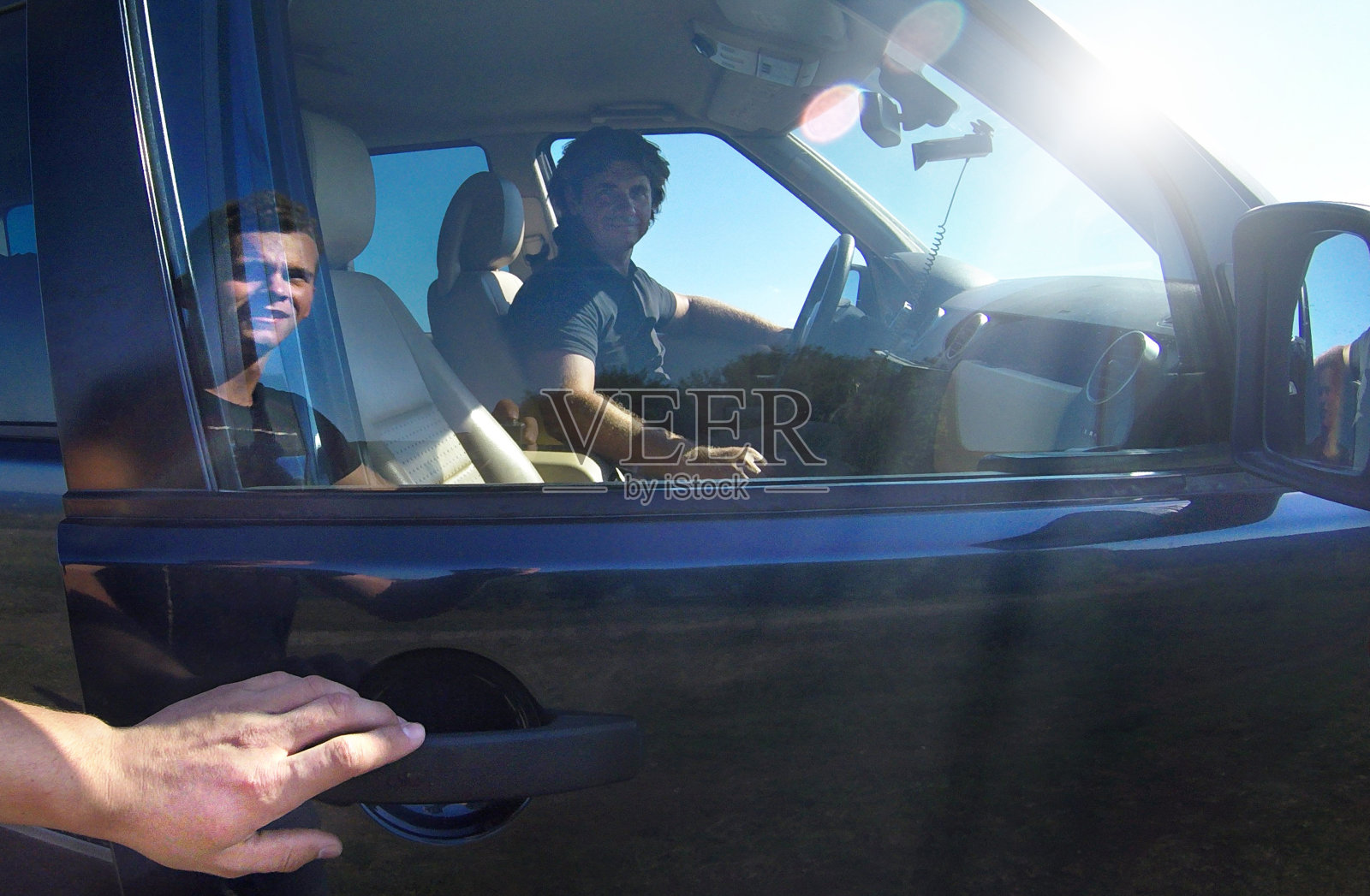 汽车的冒险照片摄影图片